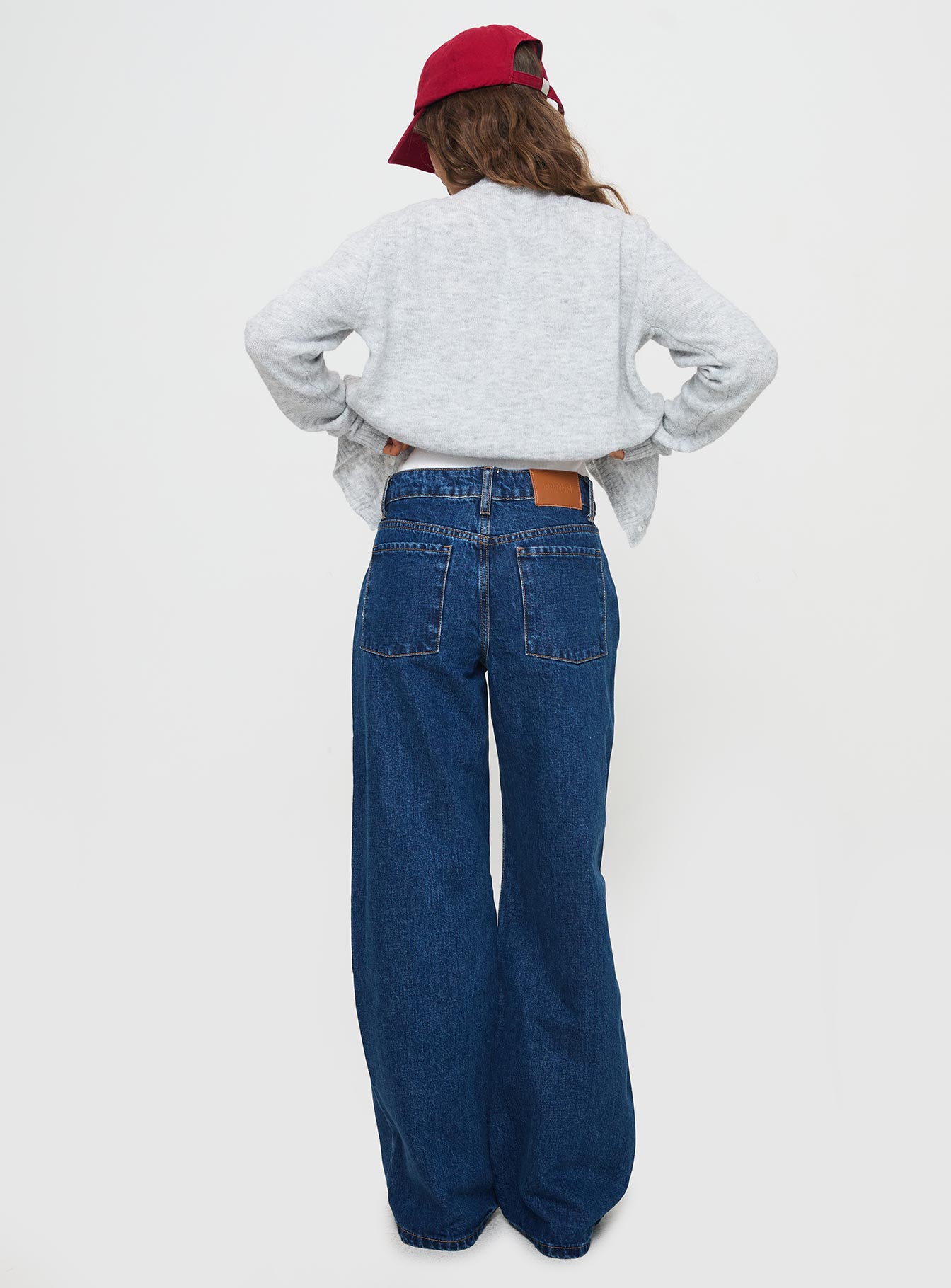 Shima Low Rise Straight Leg Jeans Mid Wash - Image 5