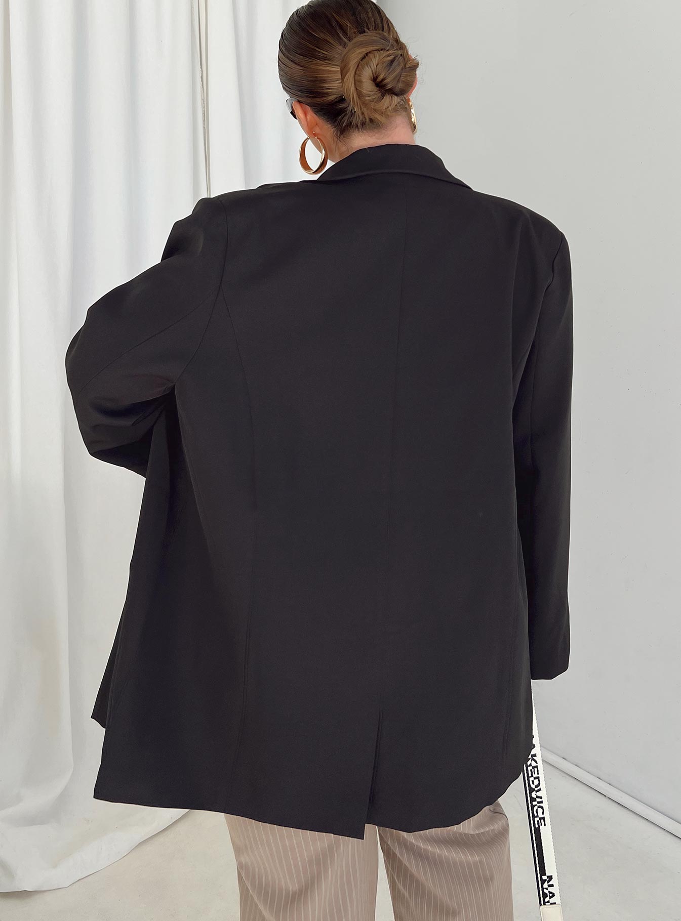The Ella Blazer Black Curve - Image 4
