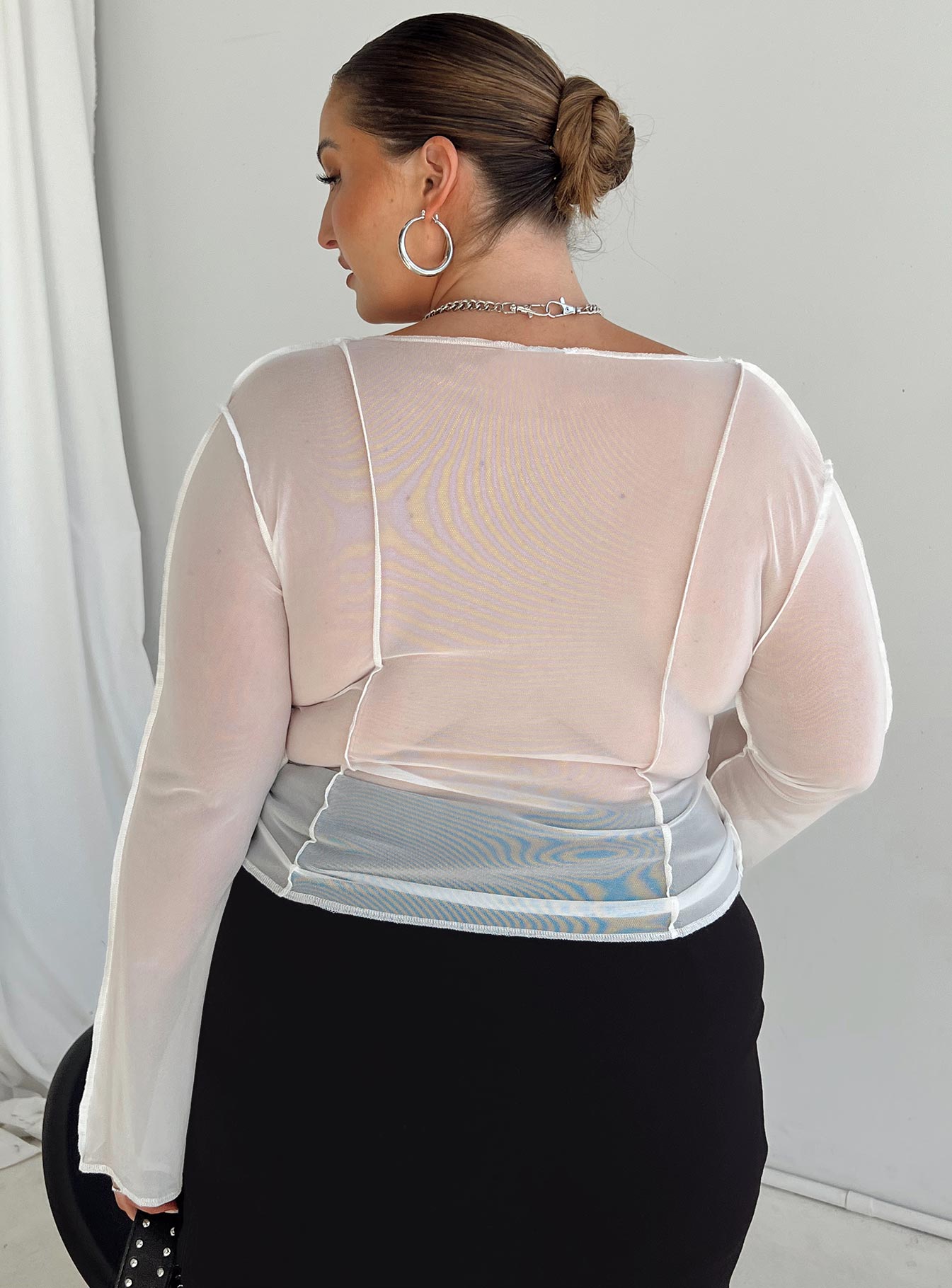 Mereba Long Sleeve Top White Curve - Image 4