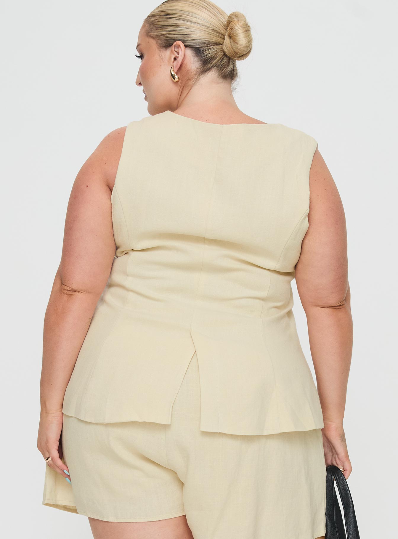 Days With You Linen Blend Vest Top Sand Curve - Image 5