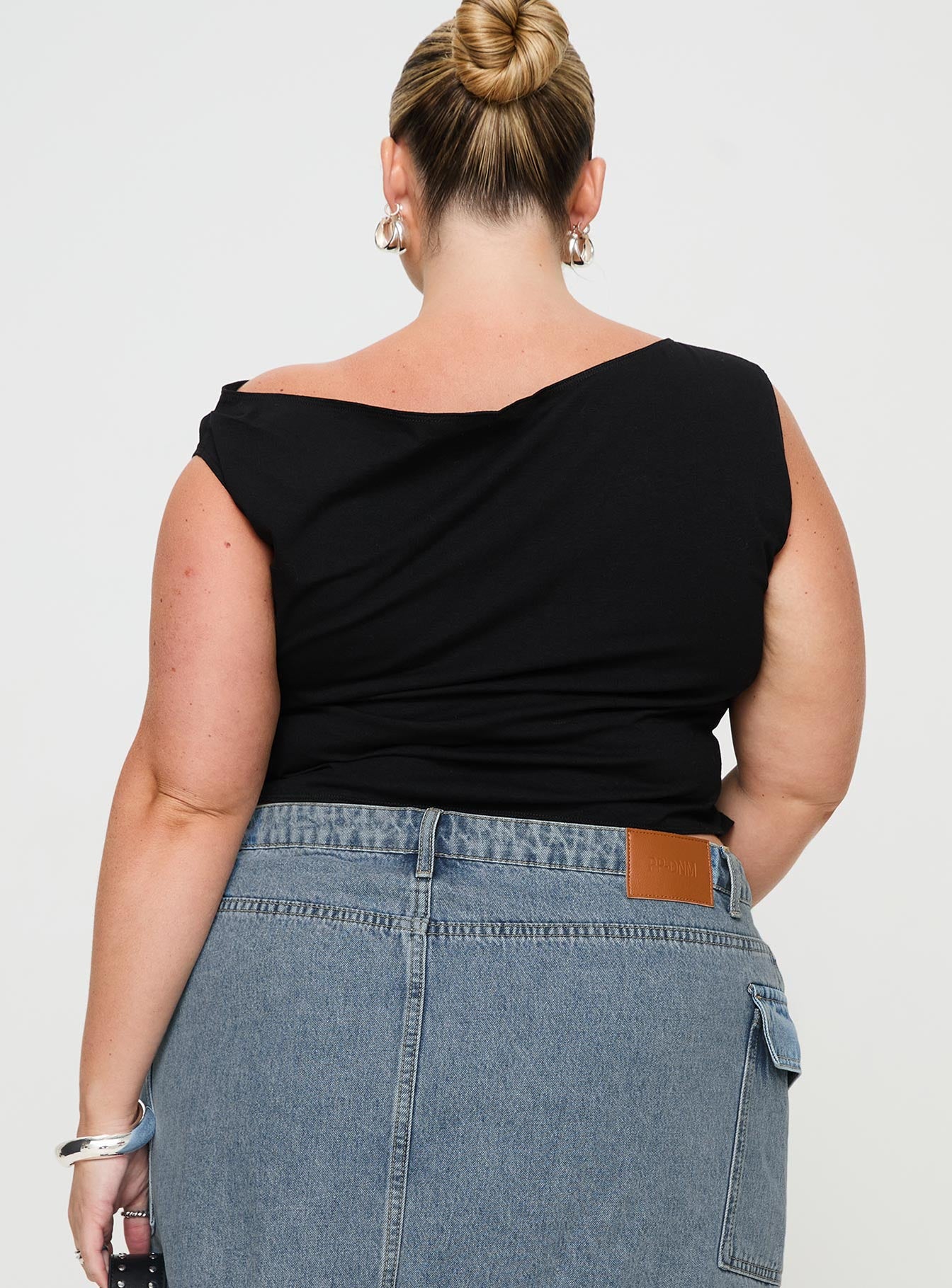Karre Off The Shoulder Top Black Curve - Image 5