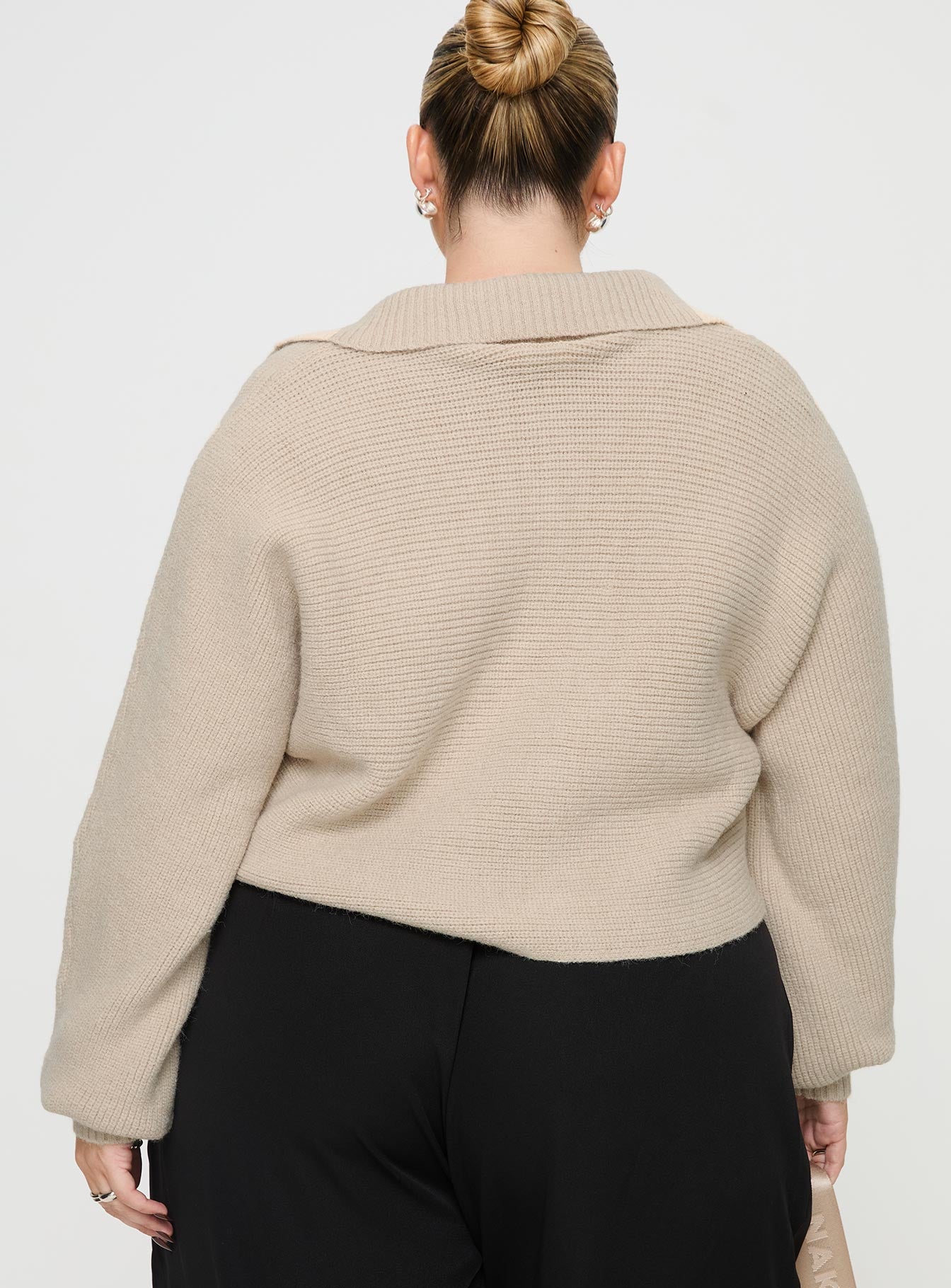 Tiara Cropped Sweater Beige Curve - Image 5
