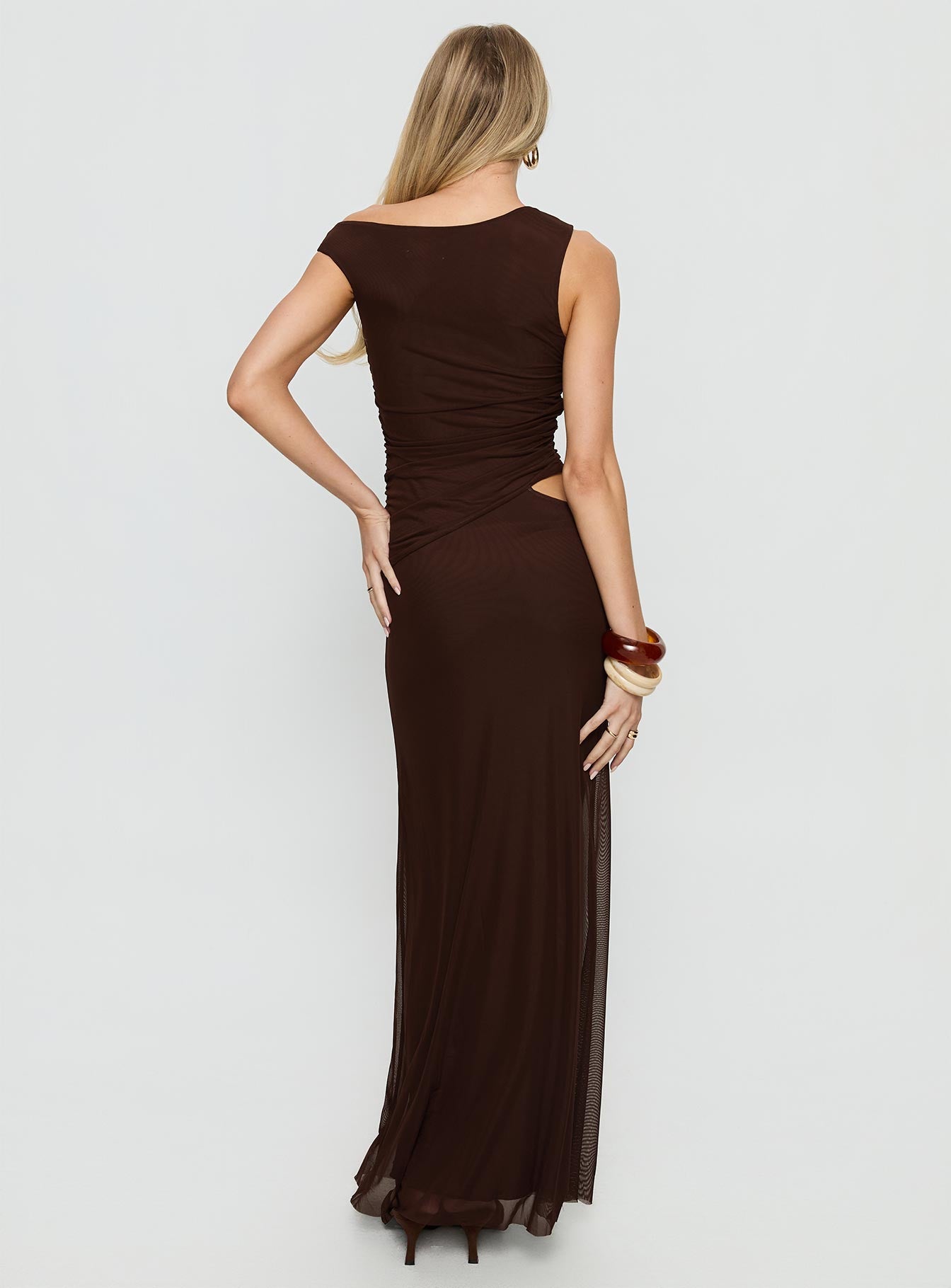 Krystyna Off Shoulder Ruched Maxi Dress Chocolate - Image 4
