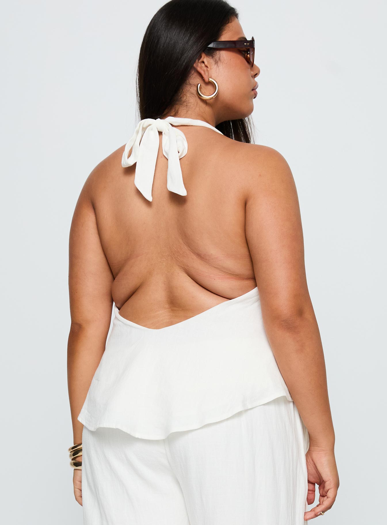Aquaria Halter Linen Blend Top White Curve - Image 5
