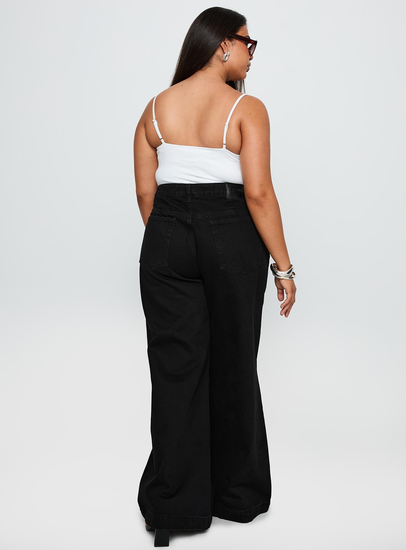 Goldie High Rise Wide Leg Jeans True Black Curve - Image 5