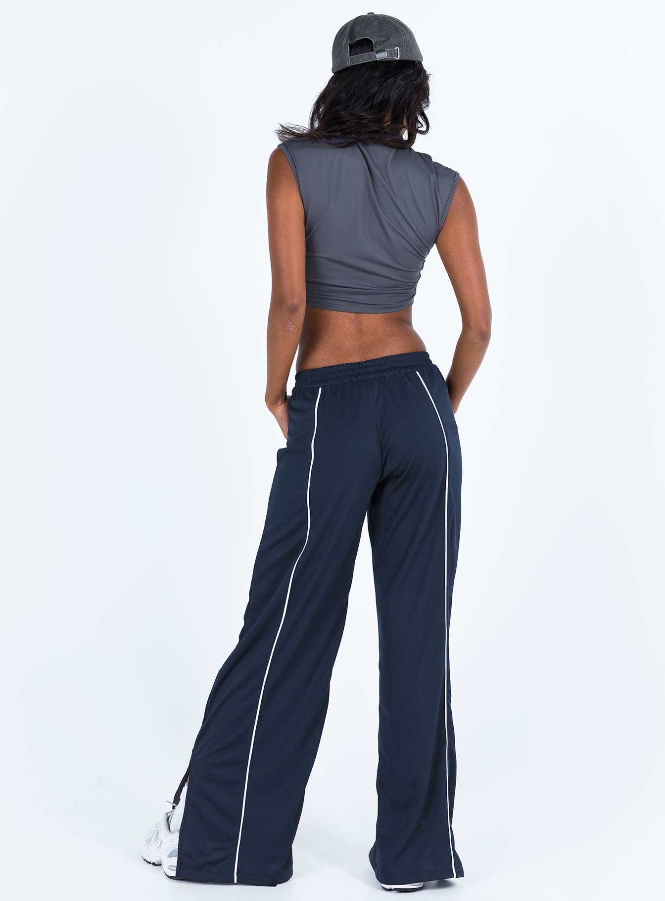 Motel Shobi Jogger Navy - Image 5