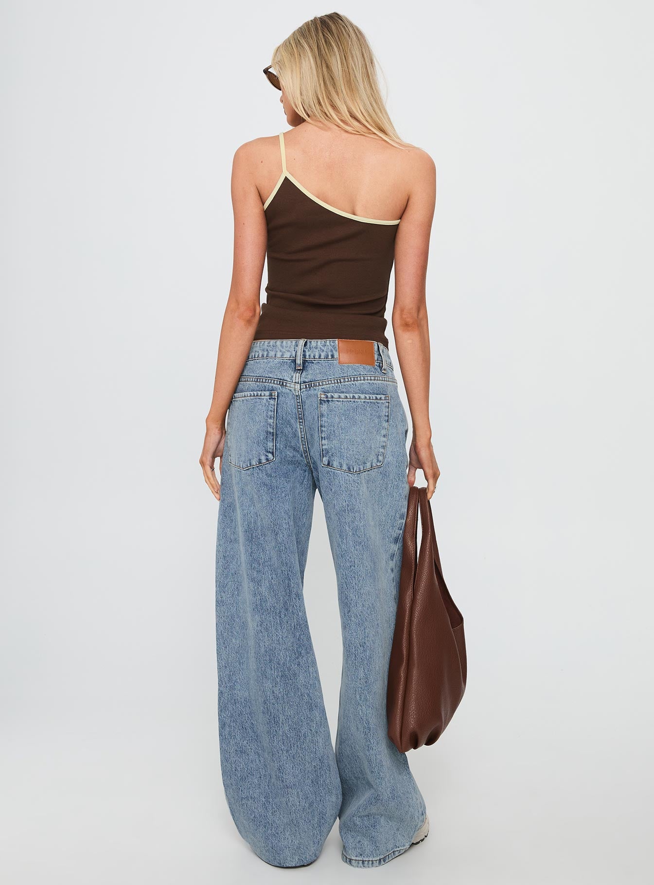 Shima Low Rise Straight Leg Jeans Light Wash - Image 5