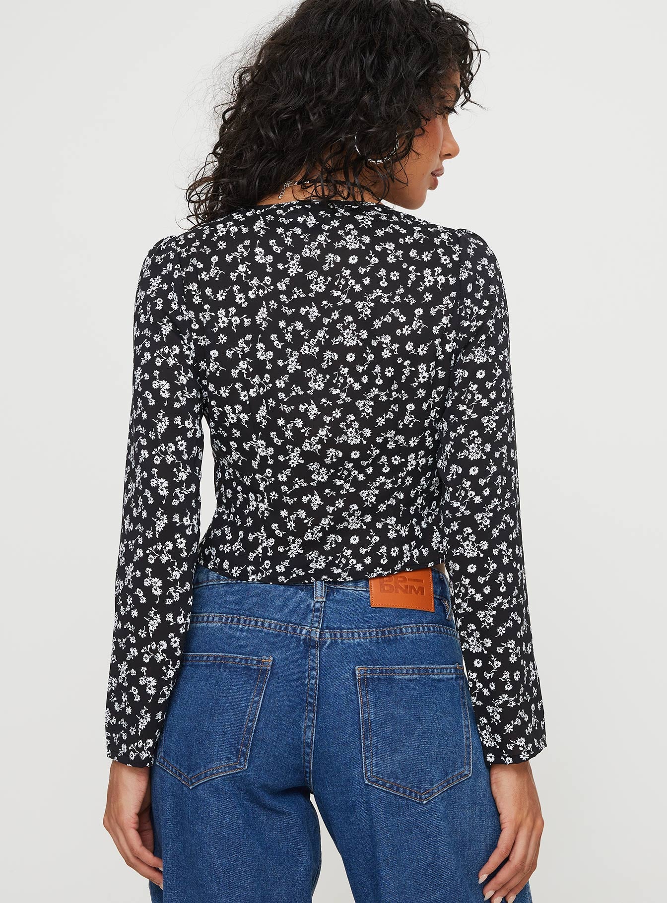 Mekki Long Sleeve Top Black Floral - Image 4