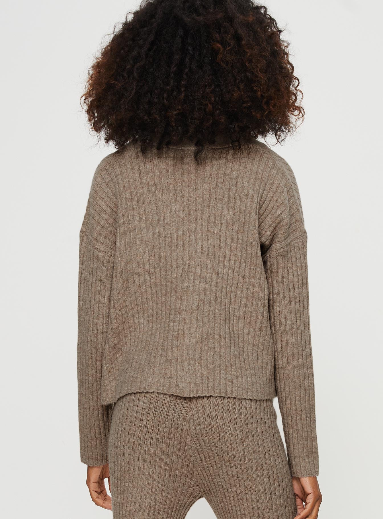 Yang Knit Cardigan Brown - Image 5