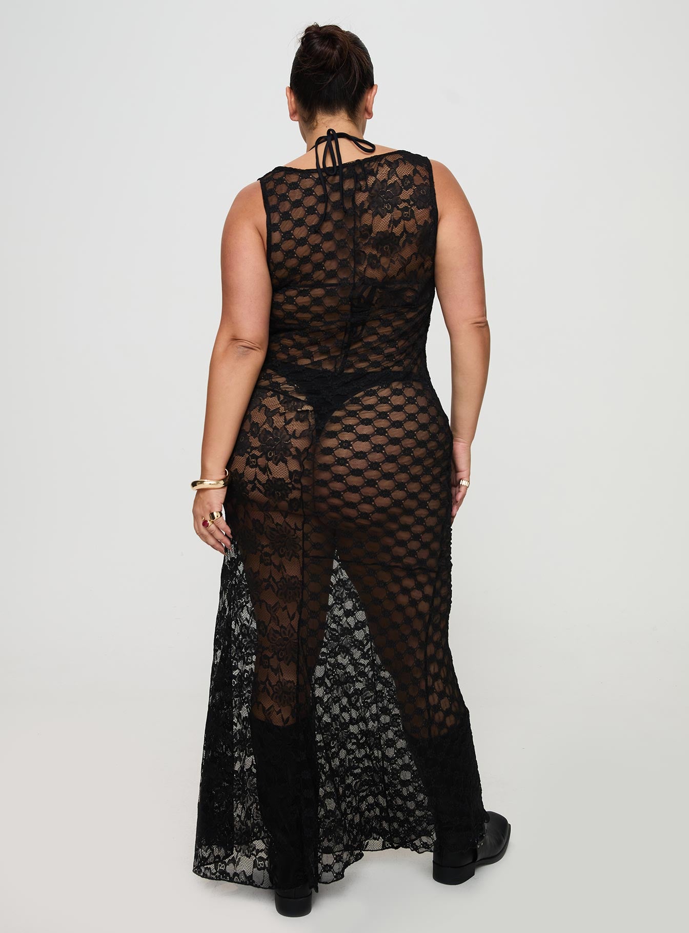 Zhara Lace Dress Black Curve - Image 5