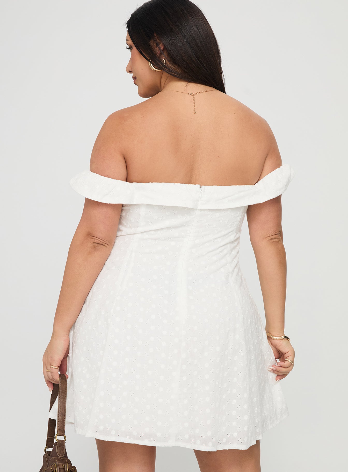 Rosebud Broderie Off The Shoulder Mini Dress White Curve - Image 5