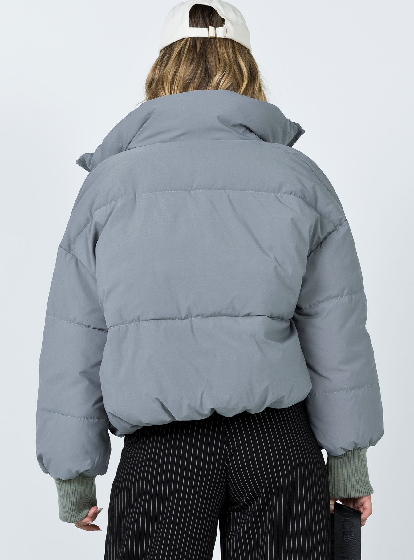 Abe Puffer Jacket Grey - Image 4
