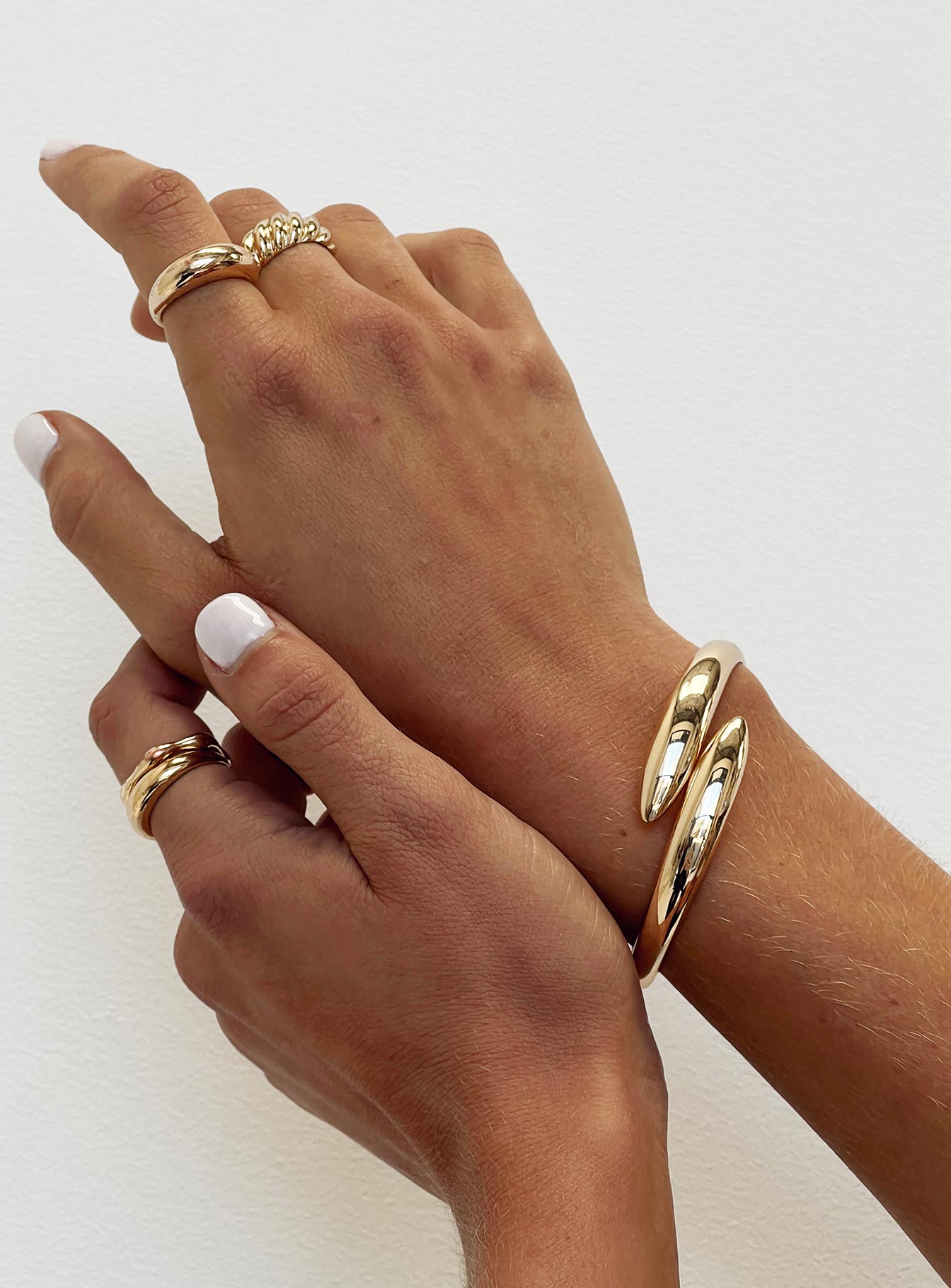 Barberry Cuff Gold - Image 4