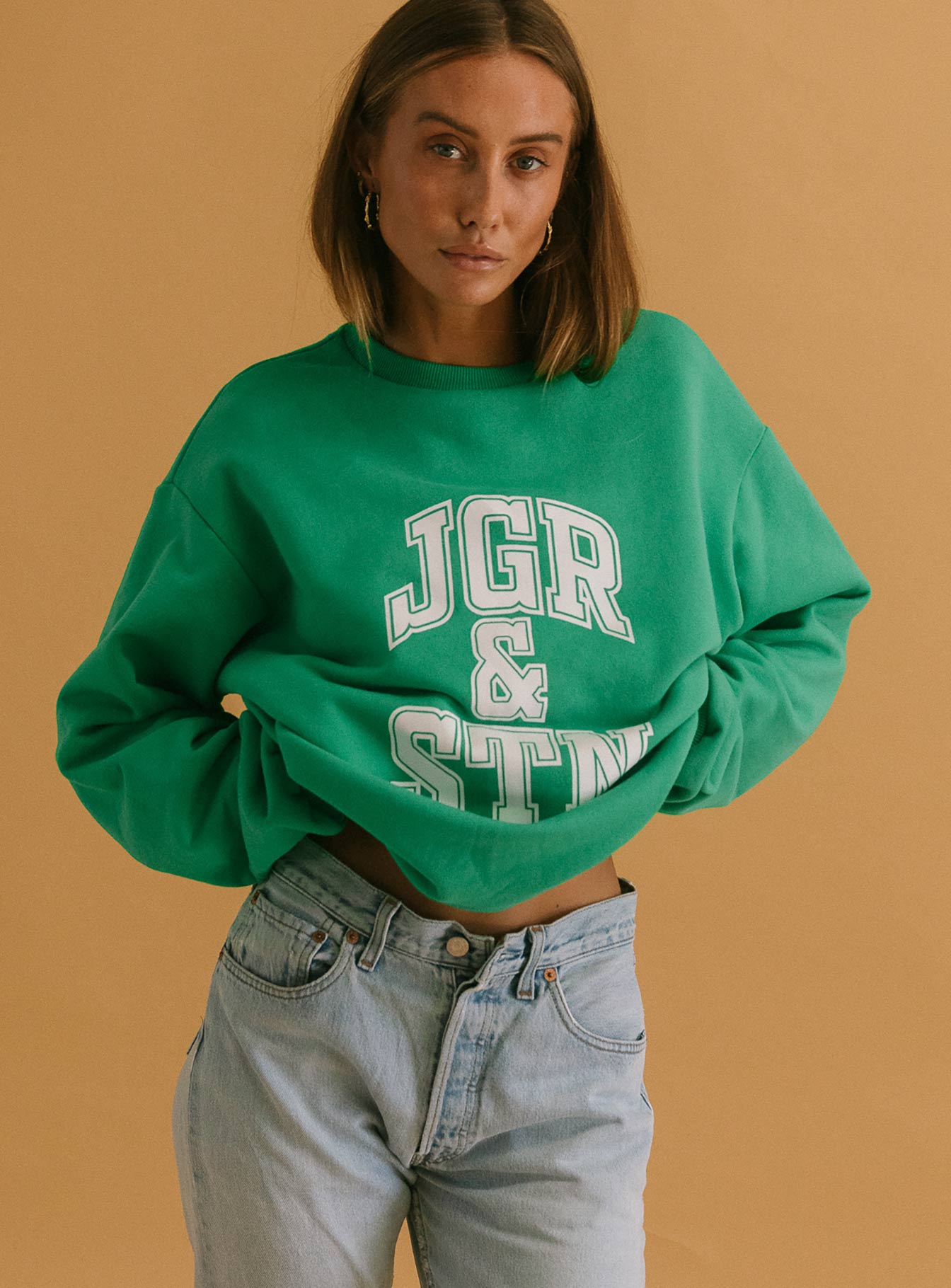 J&S Oversized Sweatshirt Apple Green - Image 4