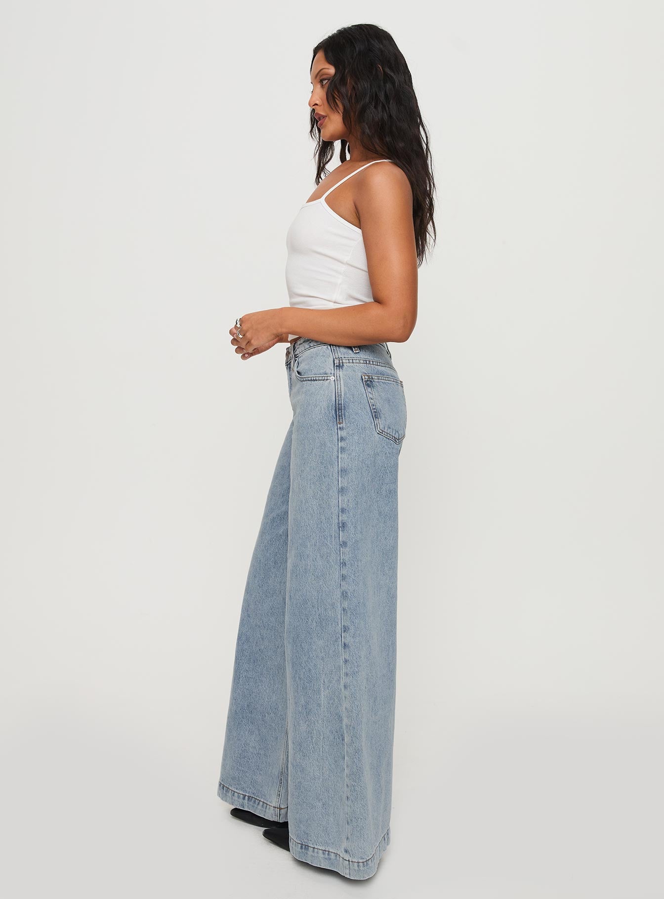 Toby Low Rise Baggy Jeans Light Wash - Image 4