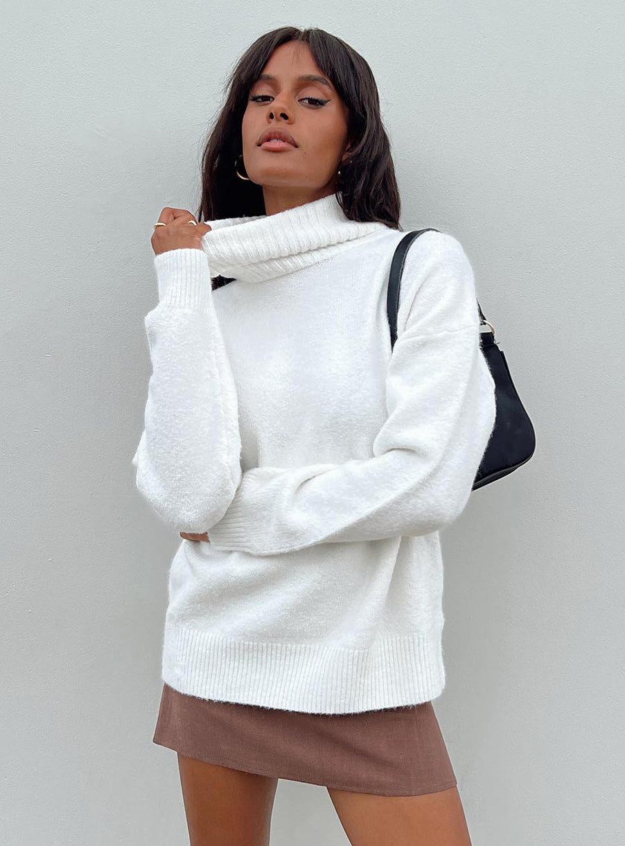 Oswin Turtleneck Sweater White - Image 9