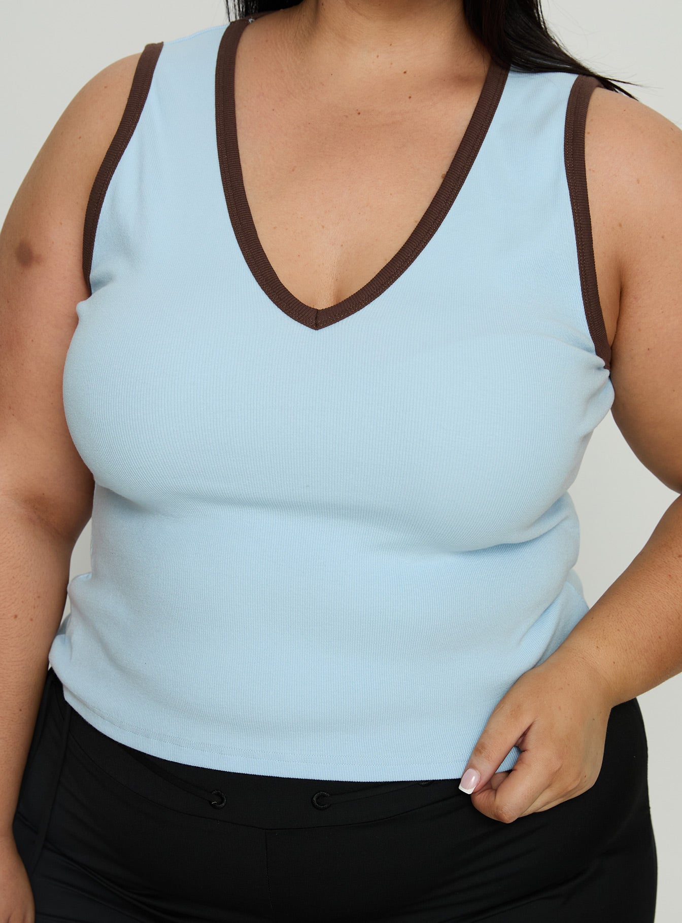 Baseline V Neck Rib Tank Top Blue / Brown Curve - Image 6