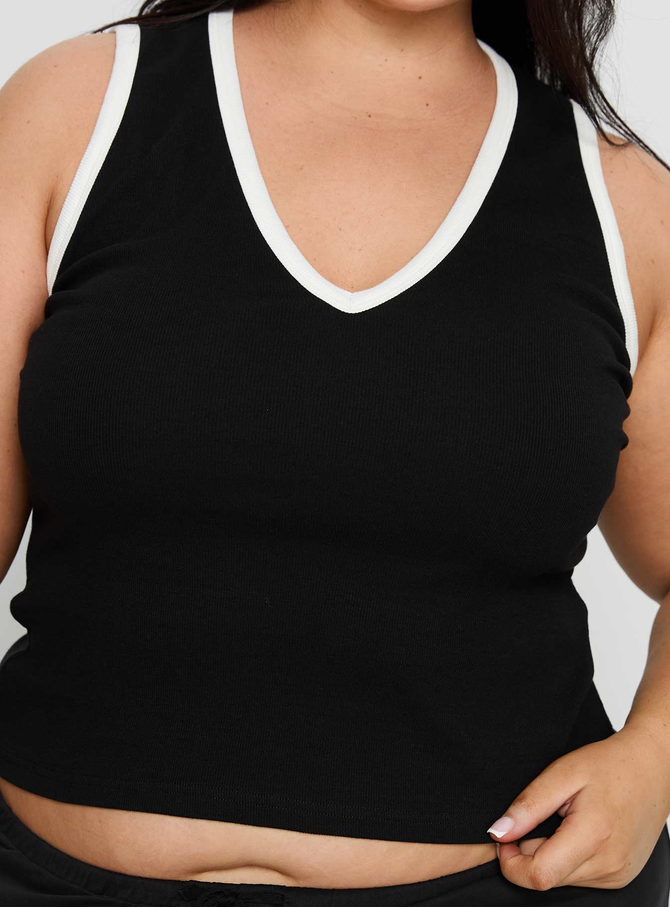 Baseline V Neck Rib Tank Top Black / White Curve - Image 6