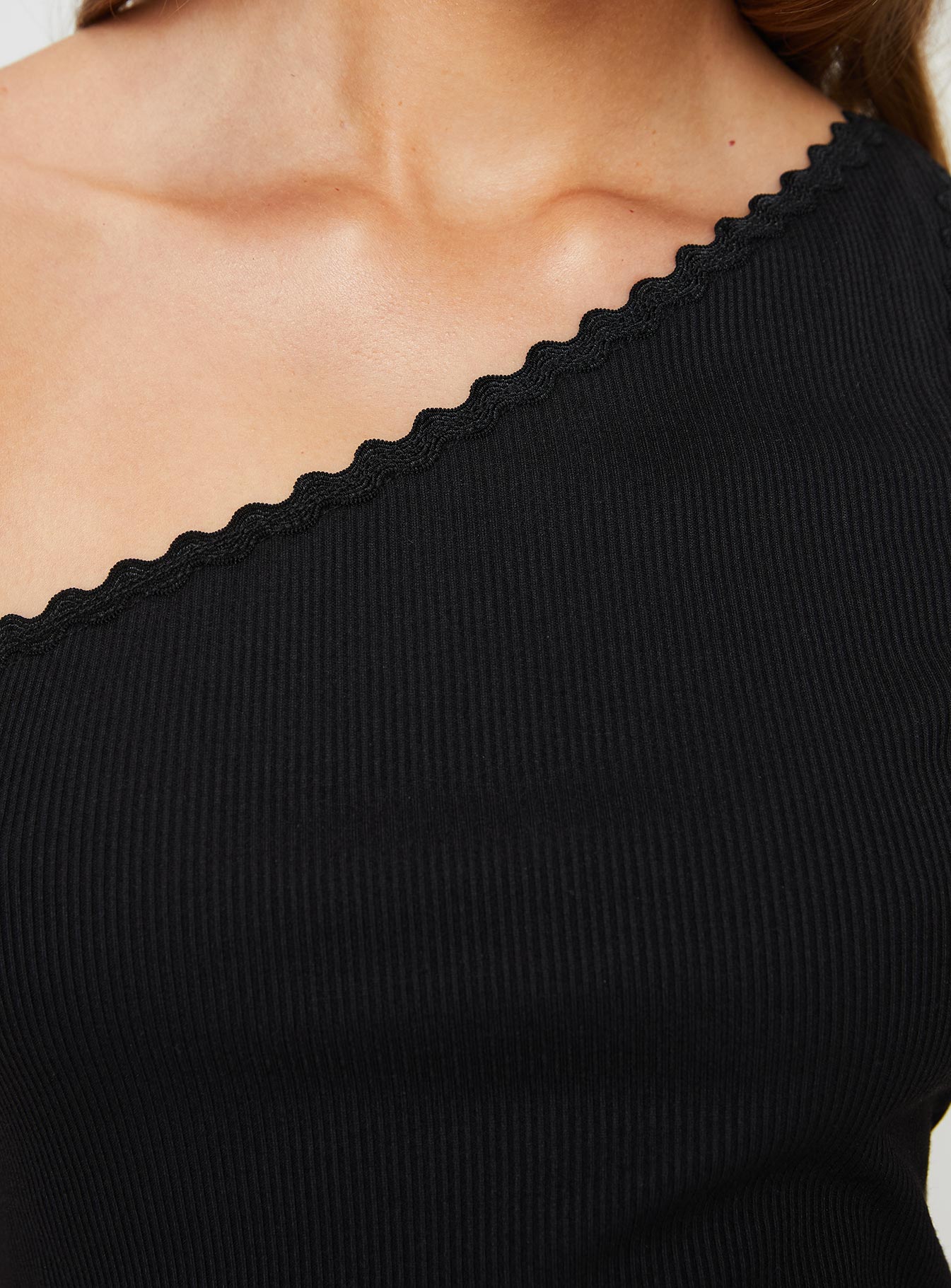 Cillo One Shoulder Top Black - Image 6