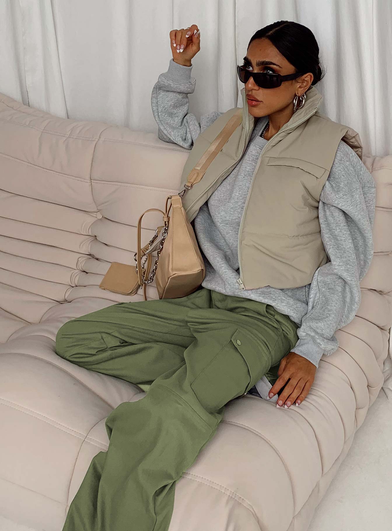 Club Basic Crewneck Sweatshirt Grey - Image 6