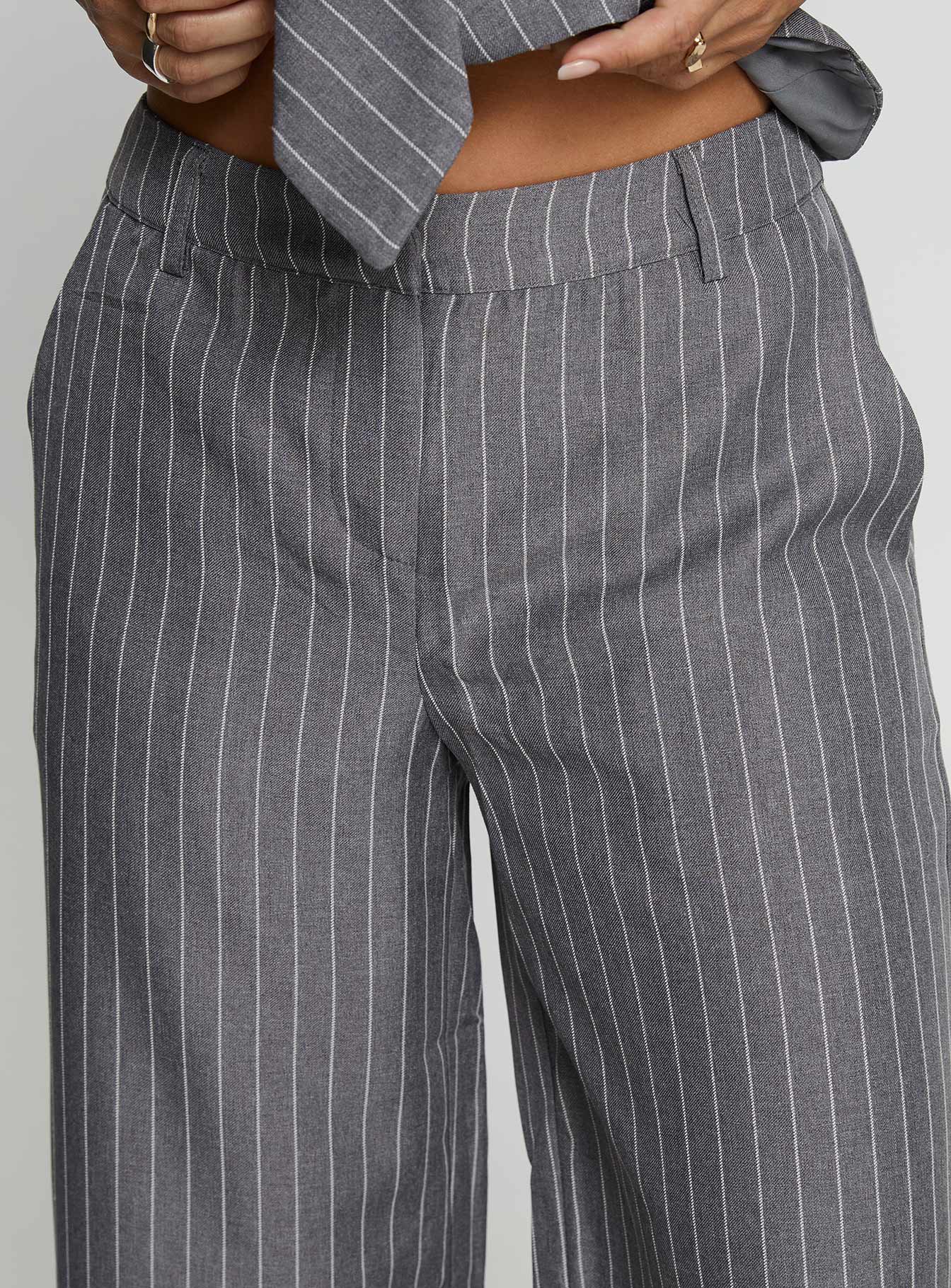 Uvelia Tailored Pants Grey Pinstripe - Image 6
