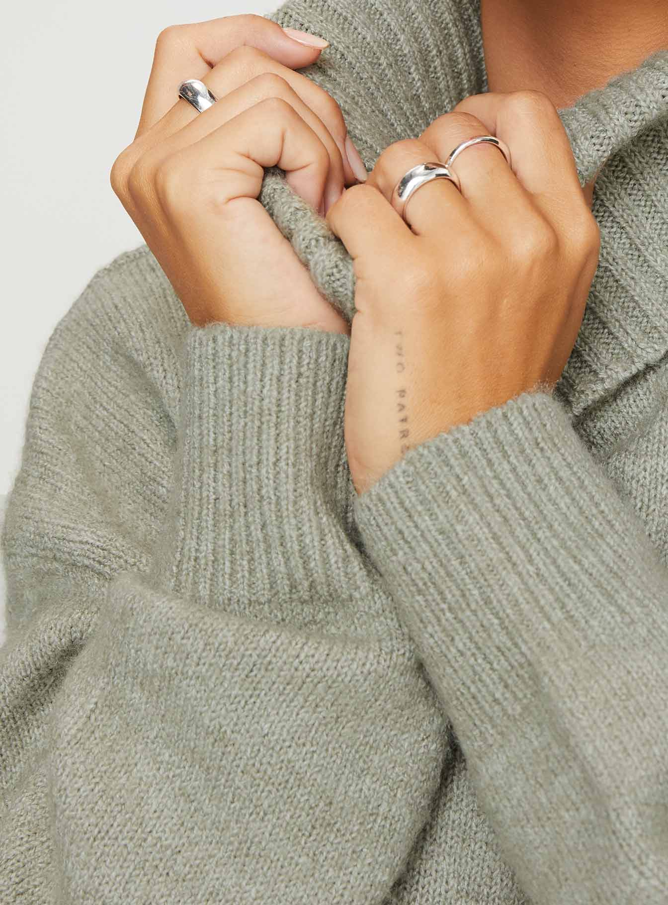 Oswin Turtleneck Sweater Green - Image 7