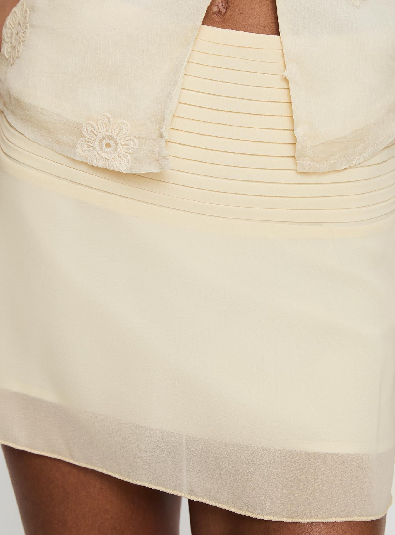 Letting Go Gathered Waist Mini Skirt Cream - Image 6