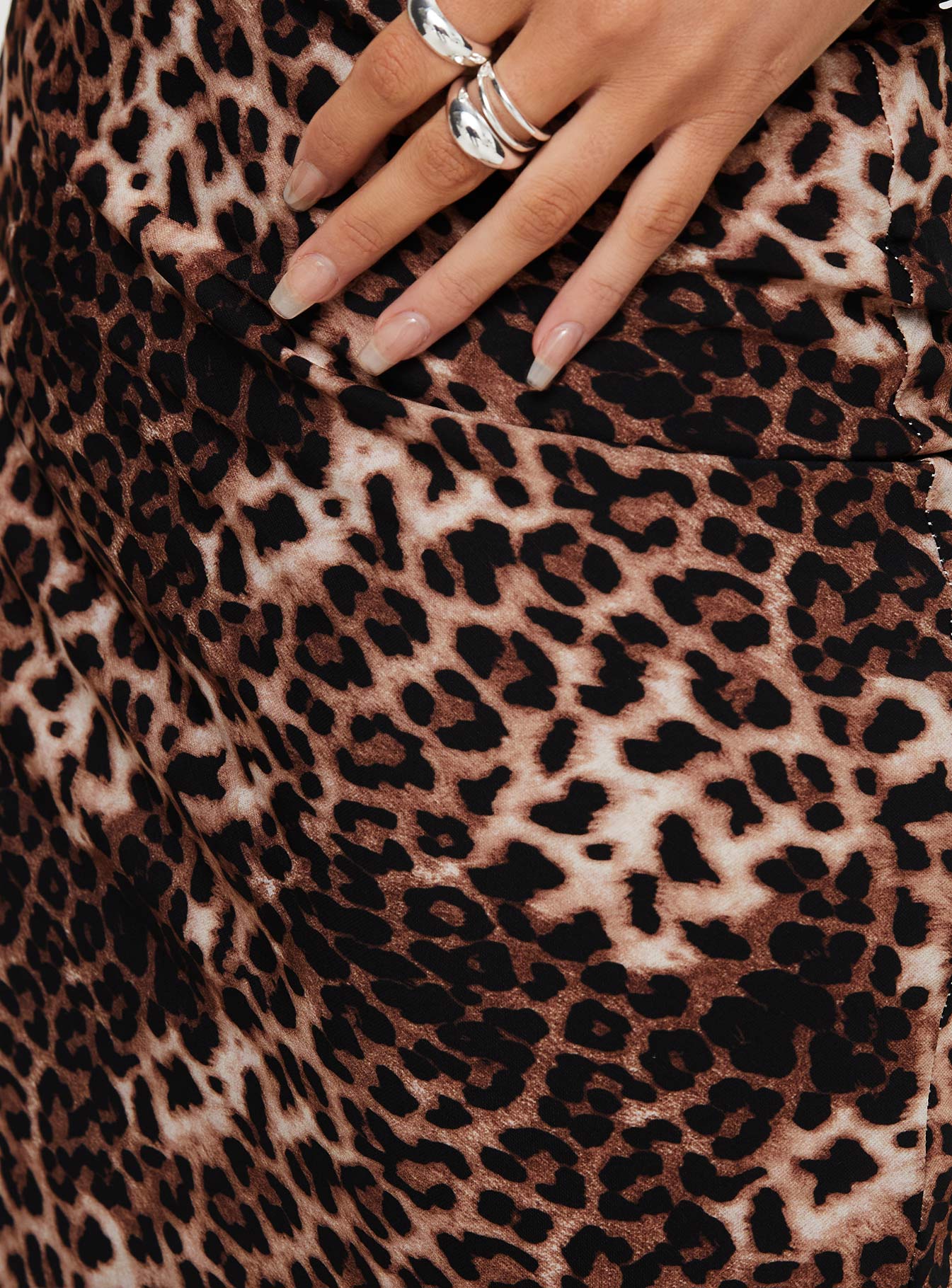 Emily Maxi Skirt Leopard Print - Image 6