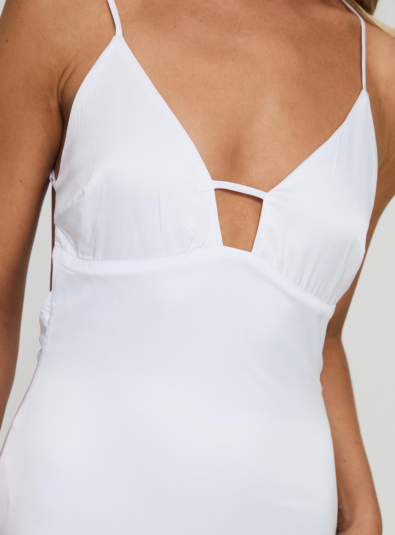 Atheria Maxi Dress White - Image 6