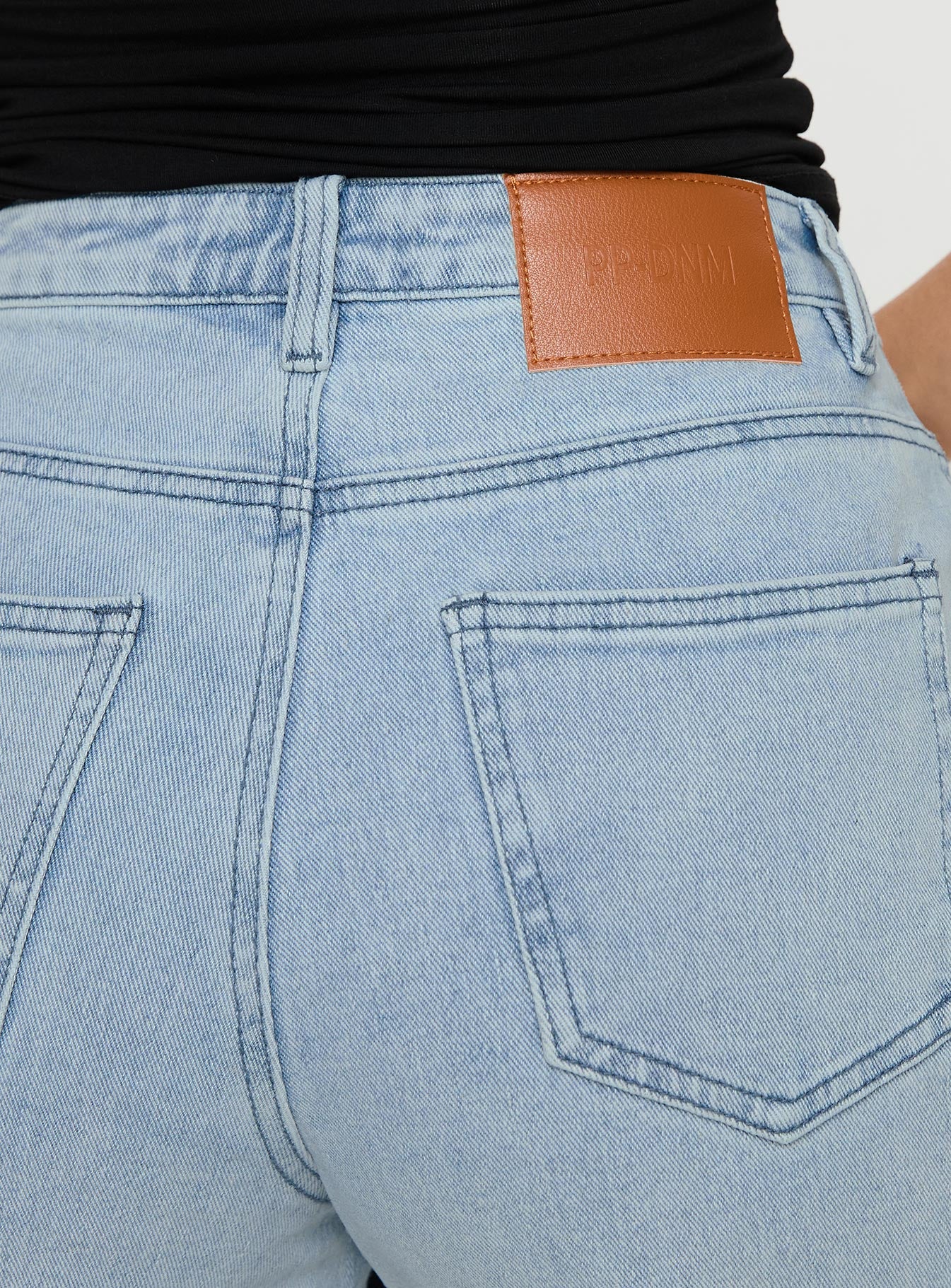 Nosita Cargo Jeans Light Wash - Image 5