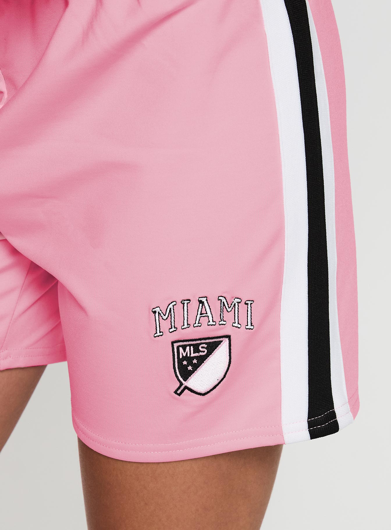 Bend It Athletic Shorts Pink - Image 6