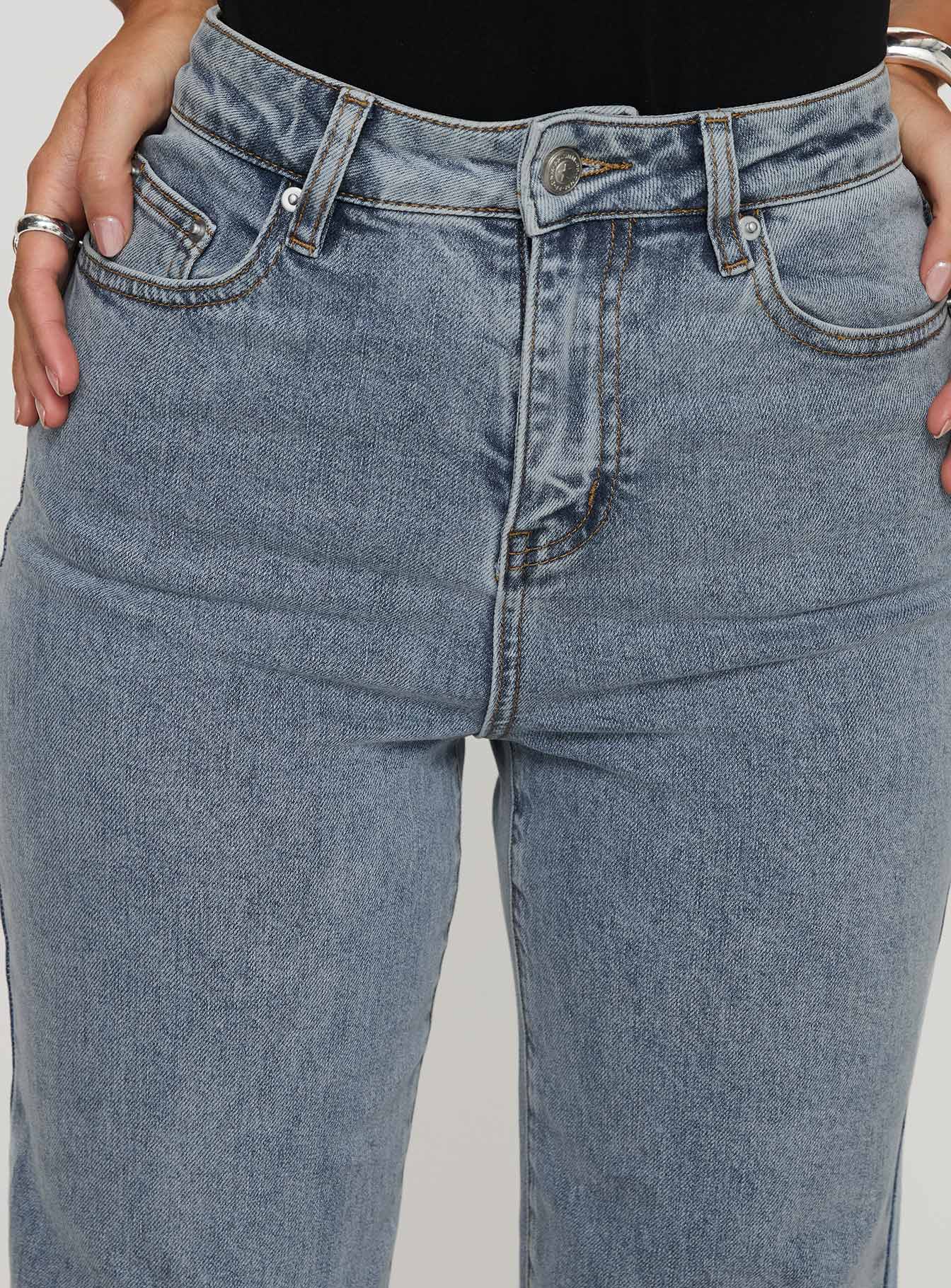 Thearlie High Rise Flared Jeans Light Wash - Image 6