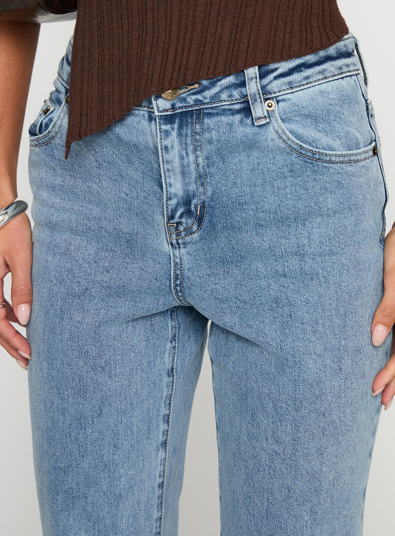 Magic Mirror Mid Rise Bootleg Jeans Ice Wash Tall - Image 6
