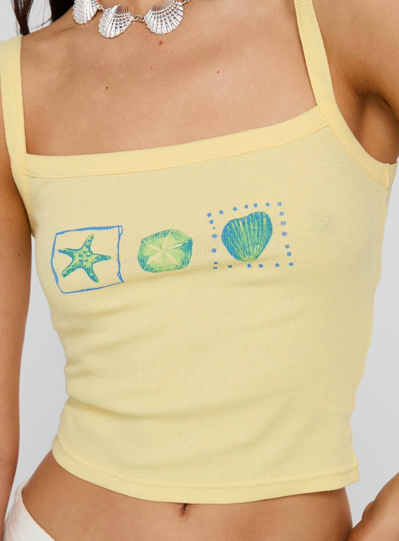 Seashore Shells Graphic Tank Yellow - Image 6