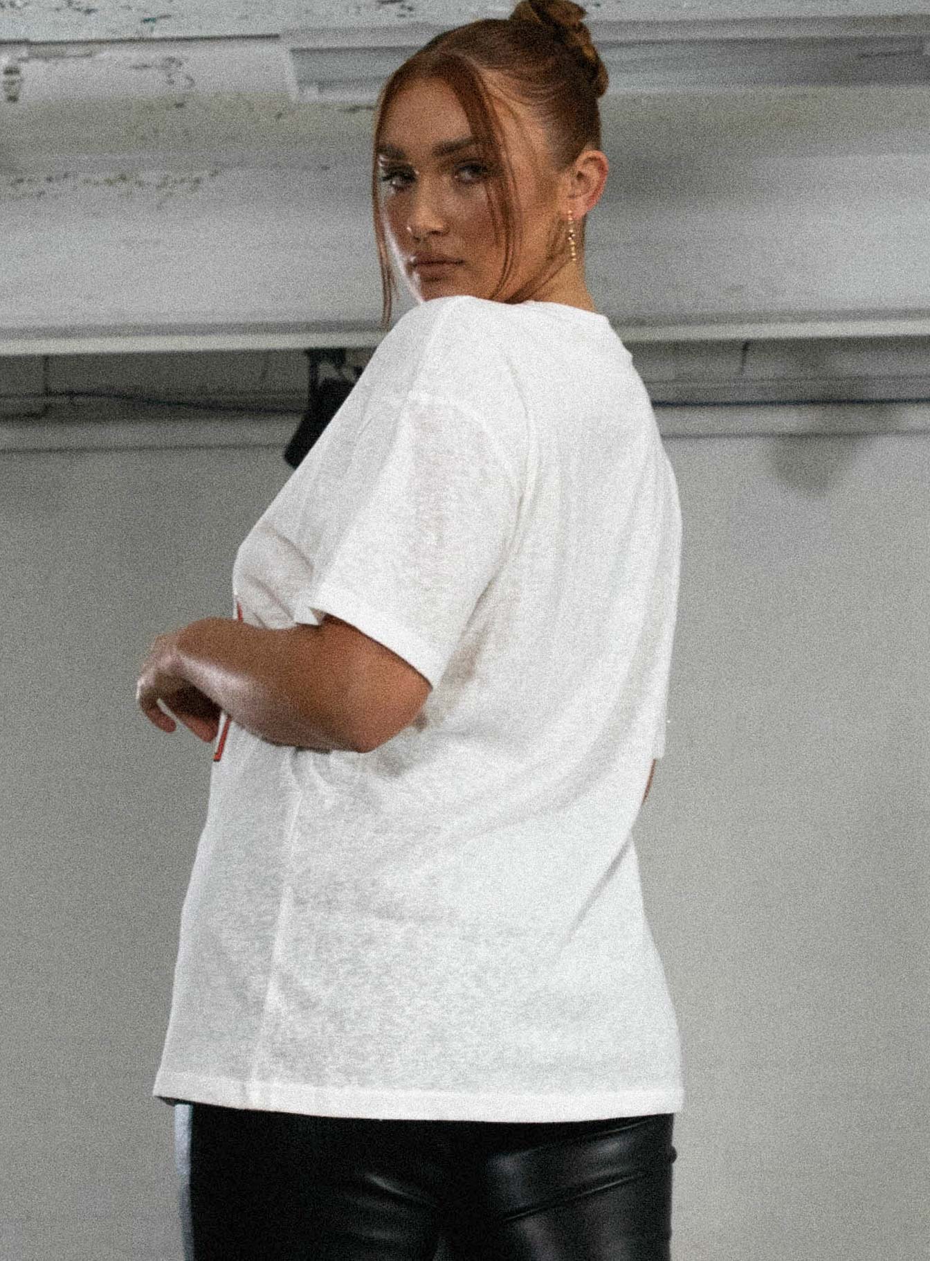 JGR & STN Feat. Oversized Tee White - Image 5