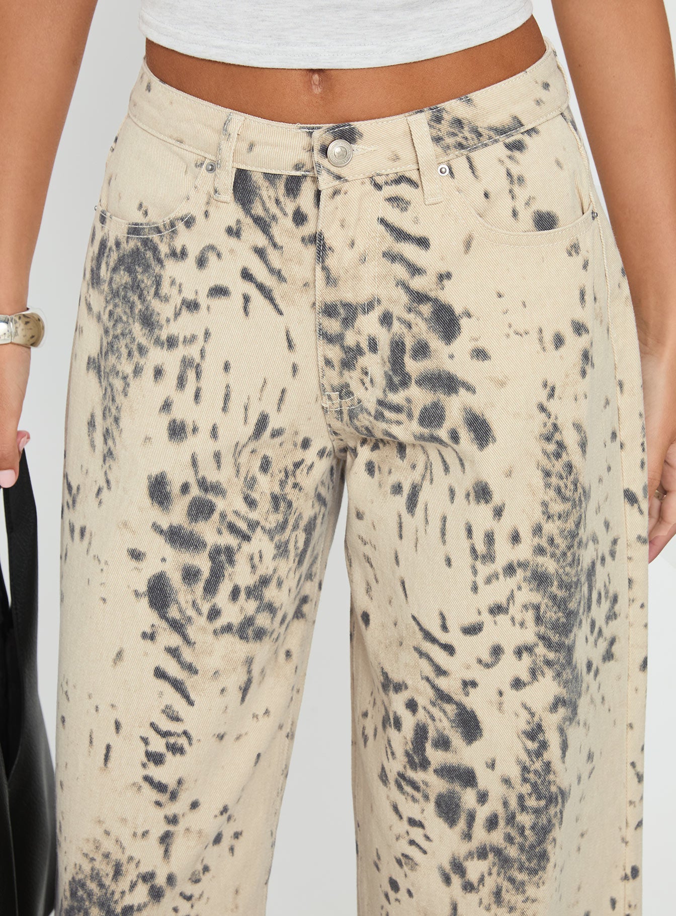 Naylor Mid Rise Wide Leg Jeans Animal Spot - Image 6