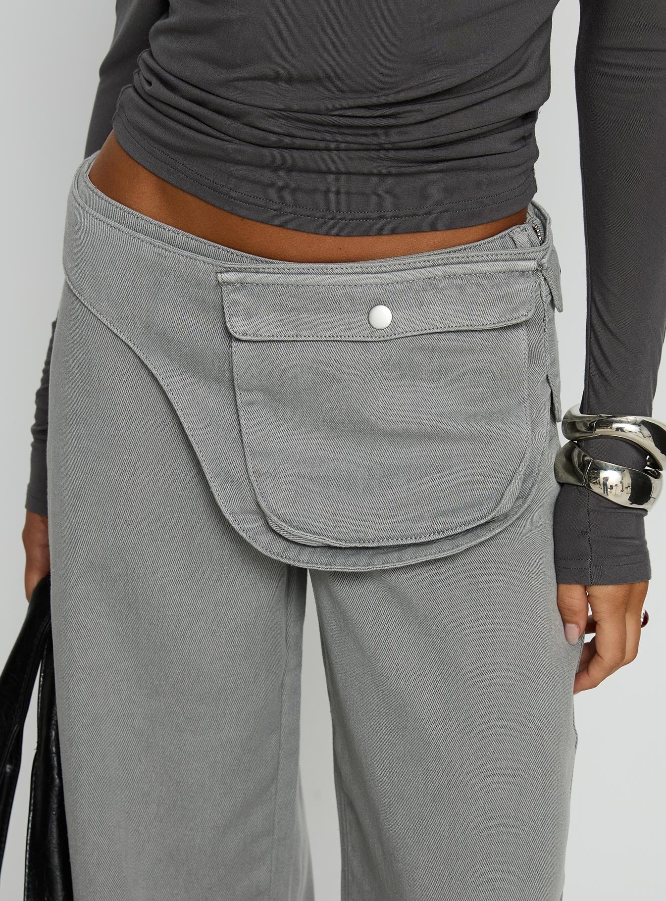Incognito Low Rise Wide Leg Cargo Jeans Grey - Image 6