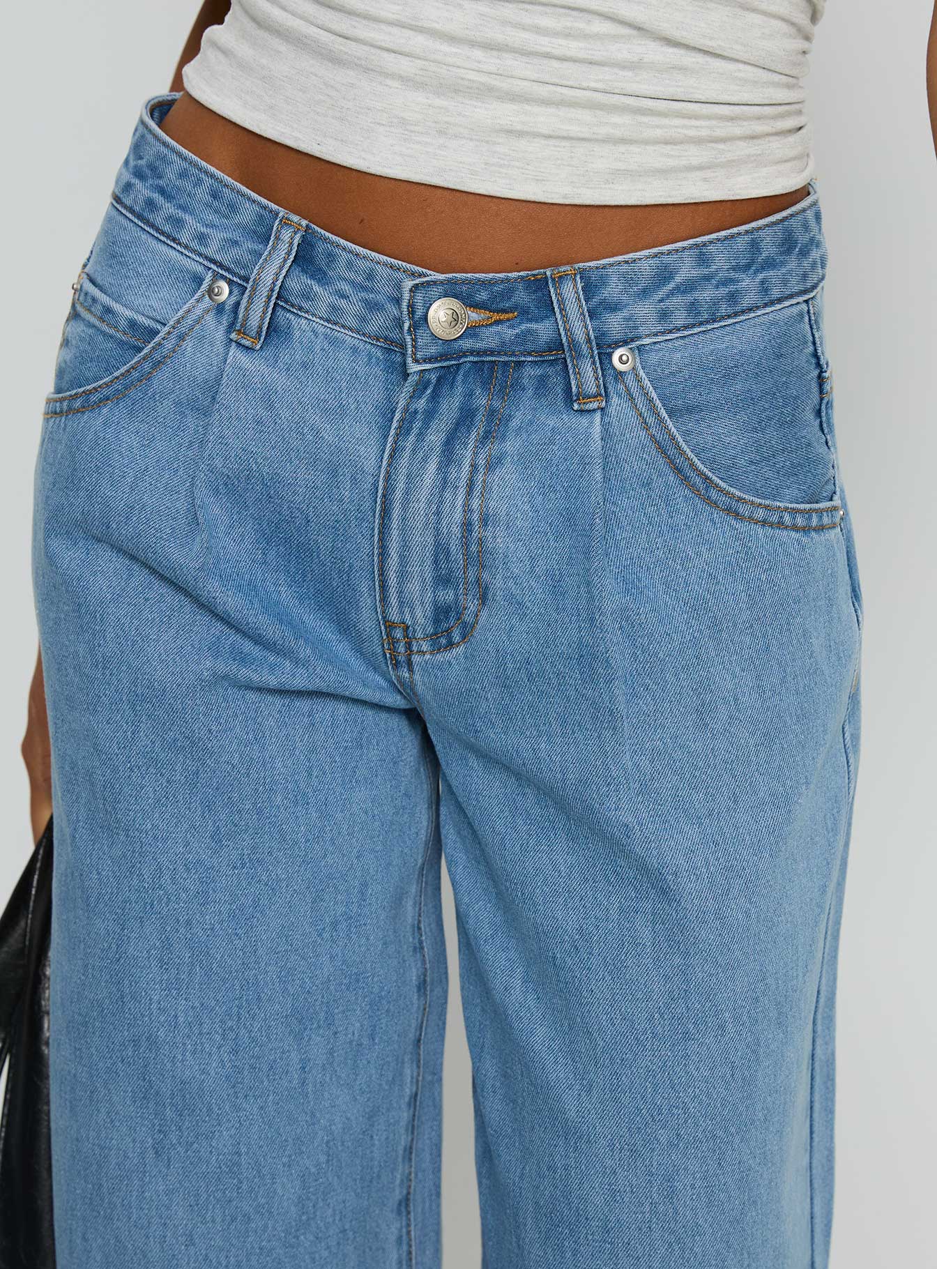 Supercut Low Rise Baggy Pleat Jeans Light Blue Wash - Image 6