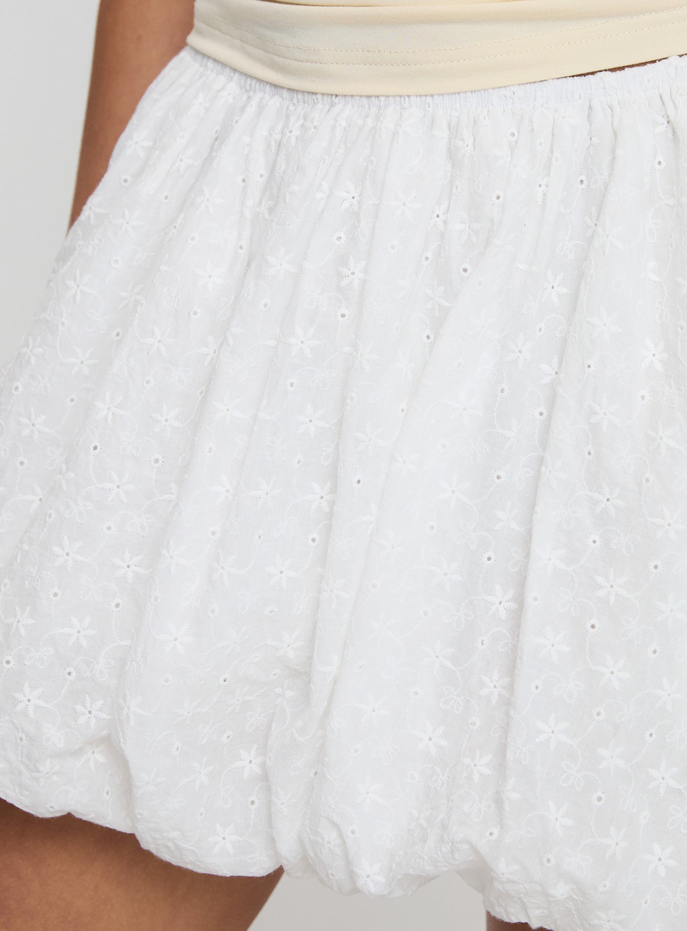 Anglaise Bubble Hem Mini Skirt White - Image 6