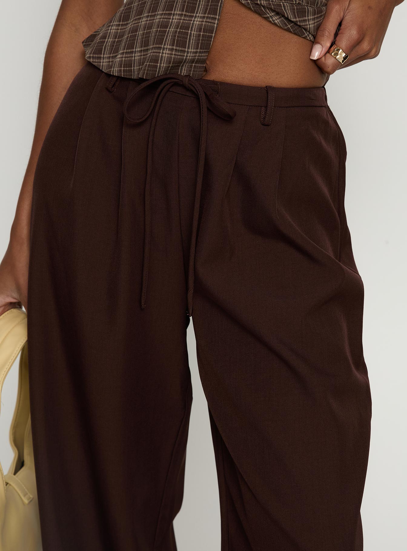 Idolised Pleated Tie Waist Pant Chocolate Brown - Image 6