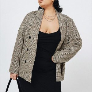 Mrs Nancy Blazer Beige Curve