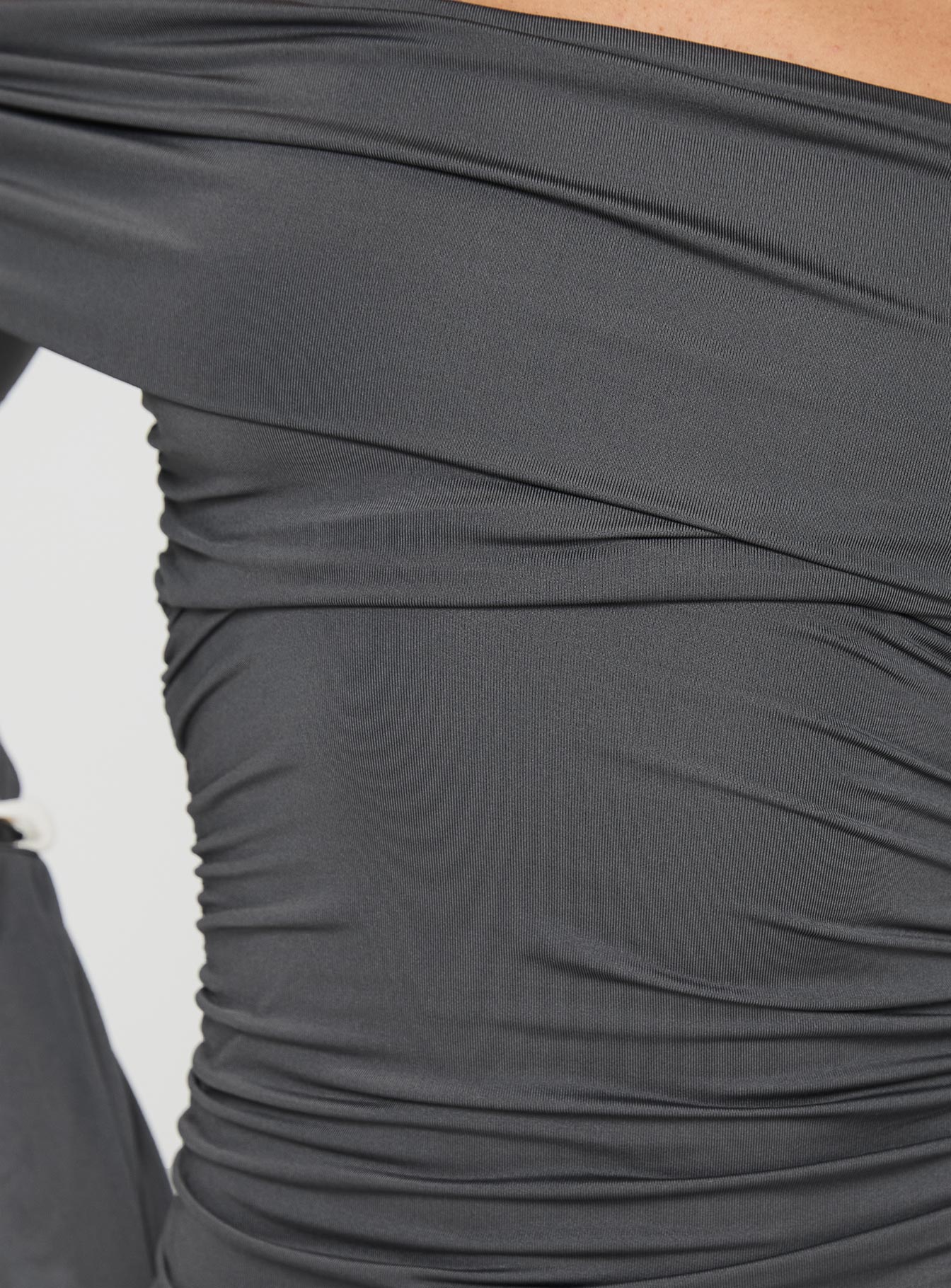 Hernan Off The Shoulder Mini Dress Grey - Image 5