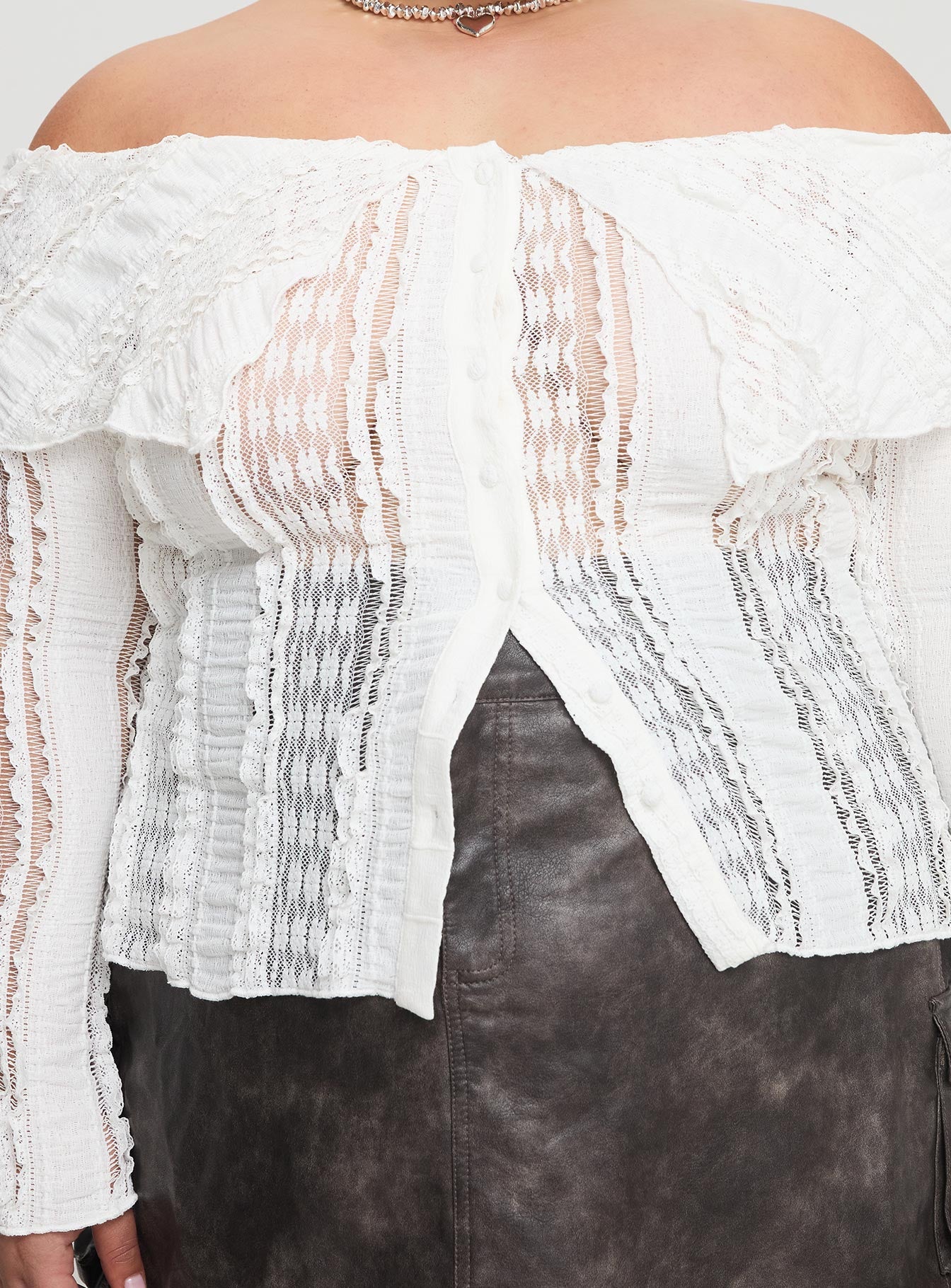 Lisbeth Off The Shoulder Top White Curve - Image 6