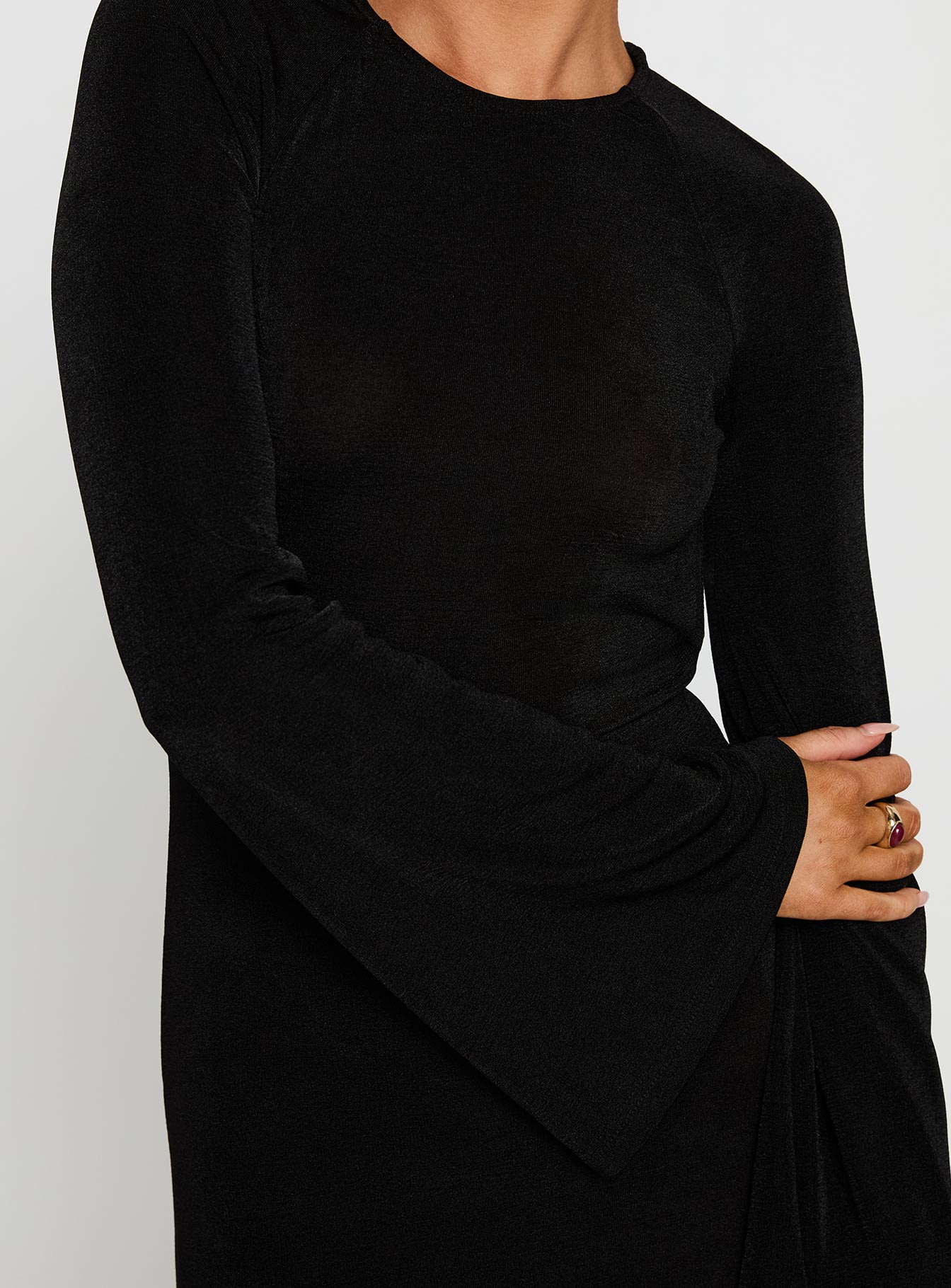 Amersham Long Sleeve Maxi Dress Black - Image 10