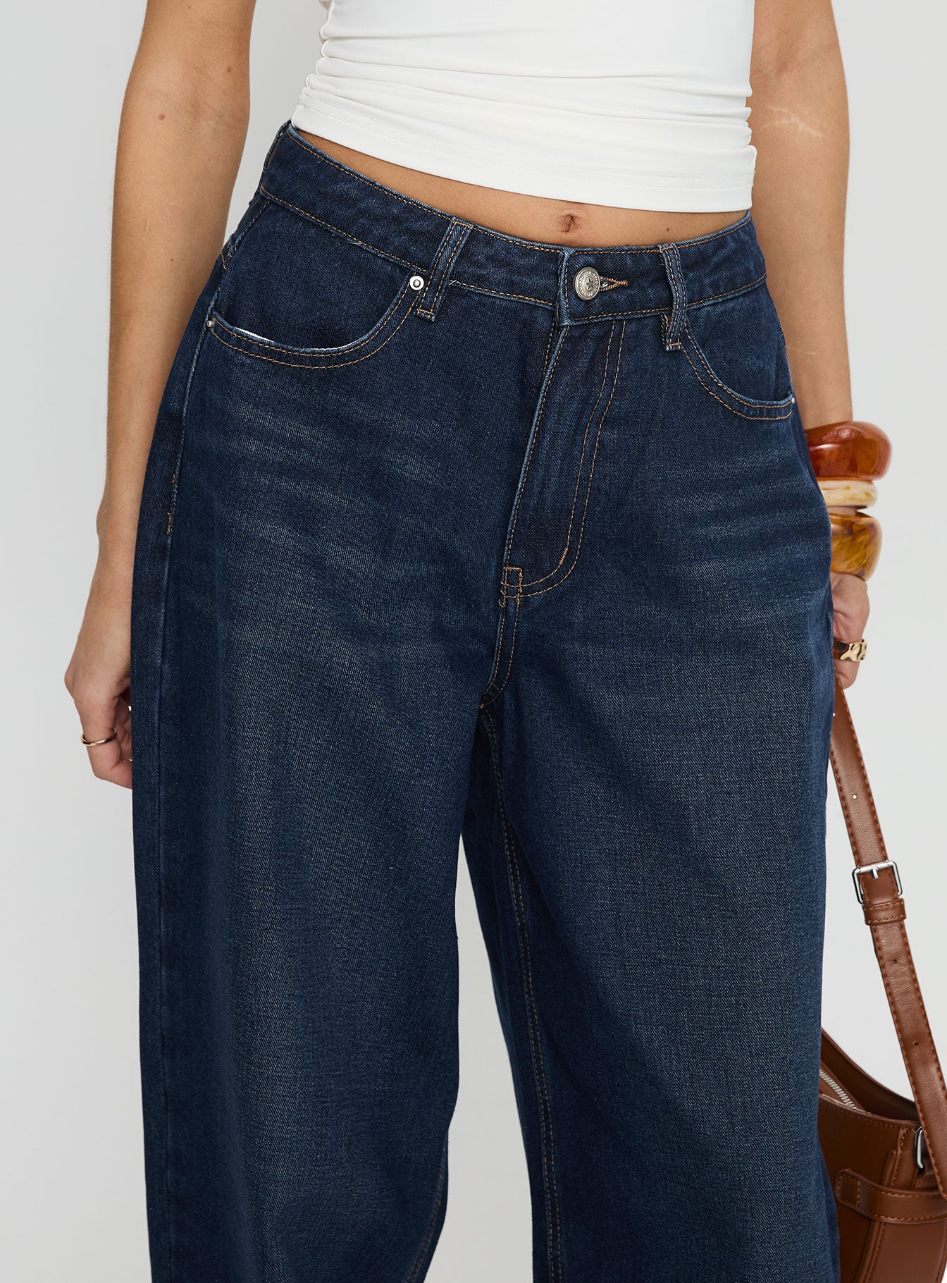 Naylor Mid Rise Wide Leg Jeans Mid Blue Denim - Image 6