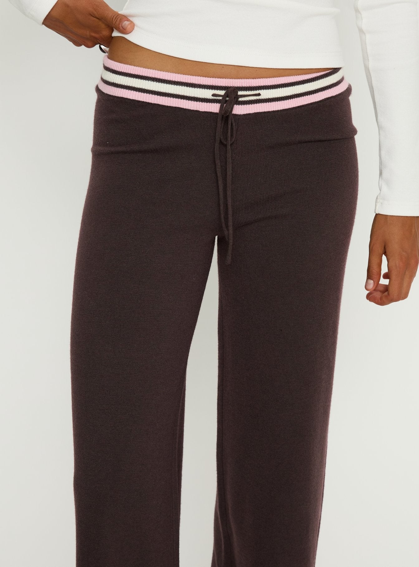 Felisha Low Waist Knit Pants Brown - Image 6