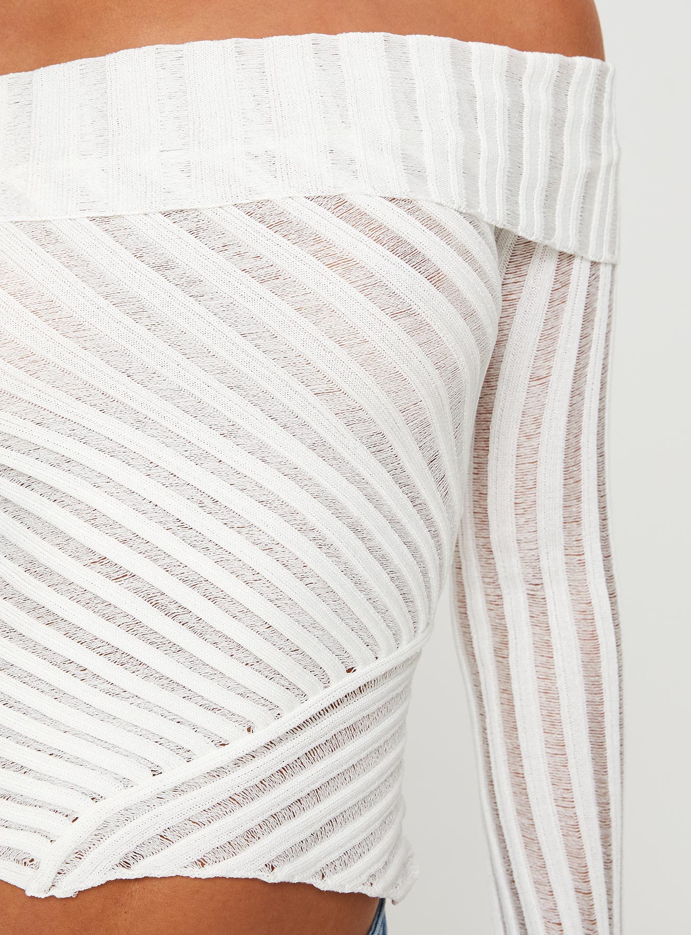 Cloud Top White - Image 6