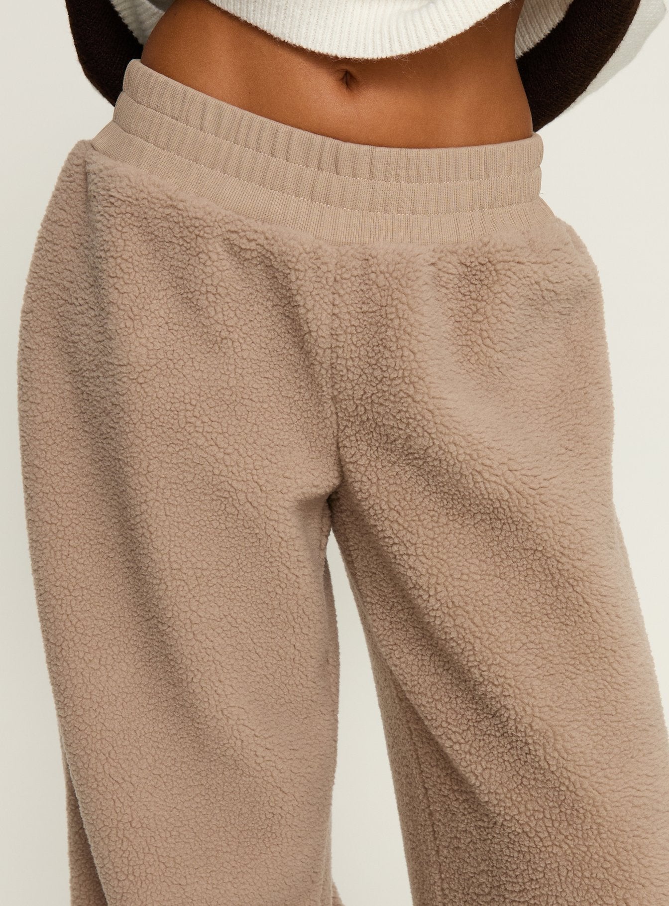 Siberia Fleece Track Pant Light Brown - Image 5