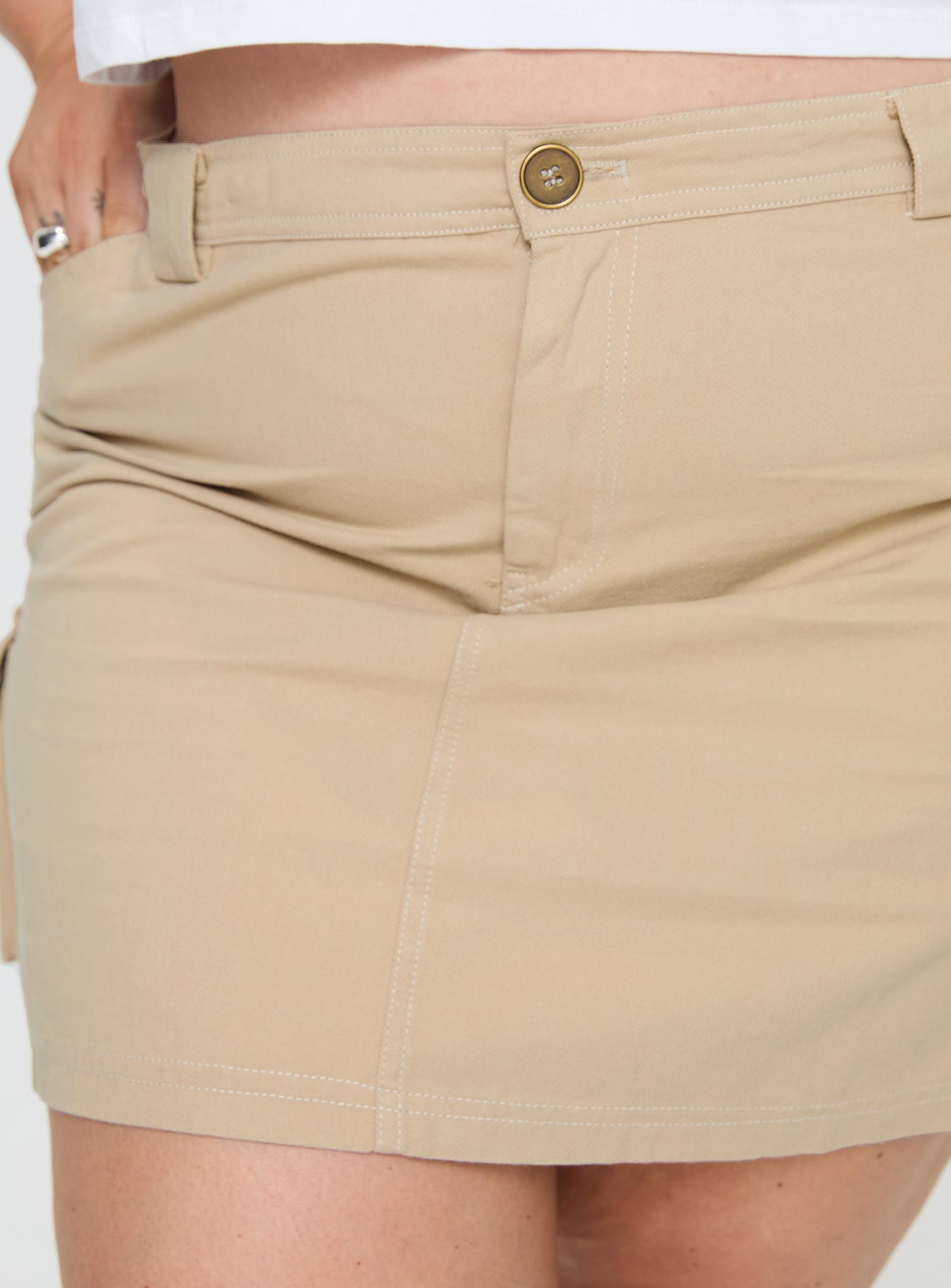 Lydie Cargo Mini Skirt Beige Curve - Image 6