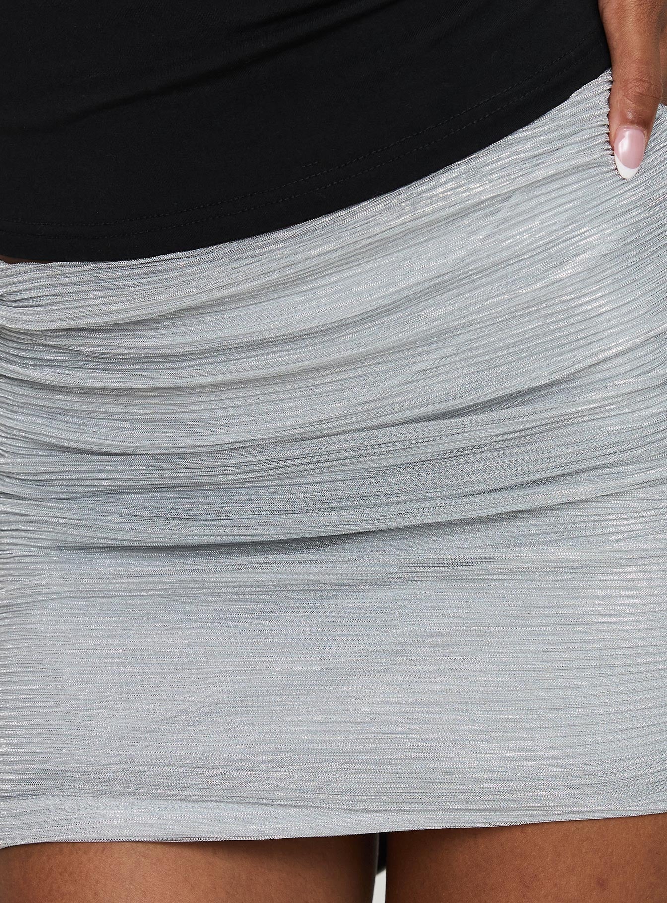 No Distractions Ruched Mini Skirt Silver - Image 5